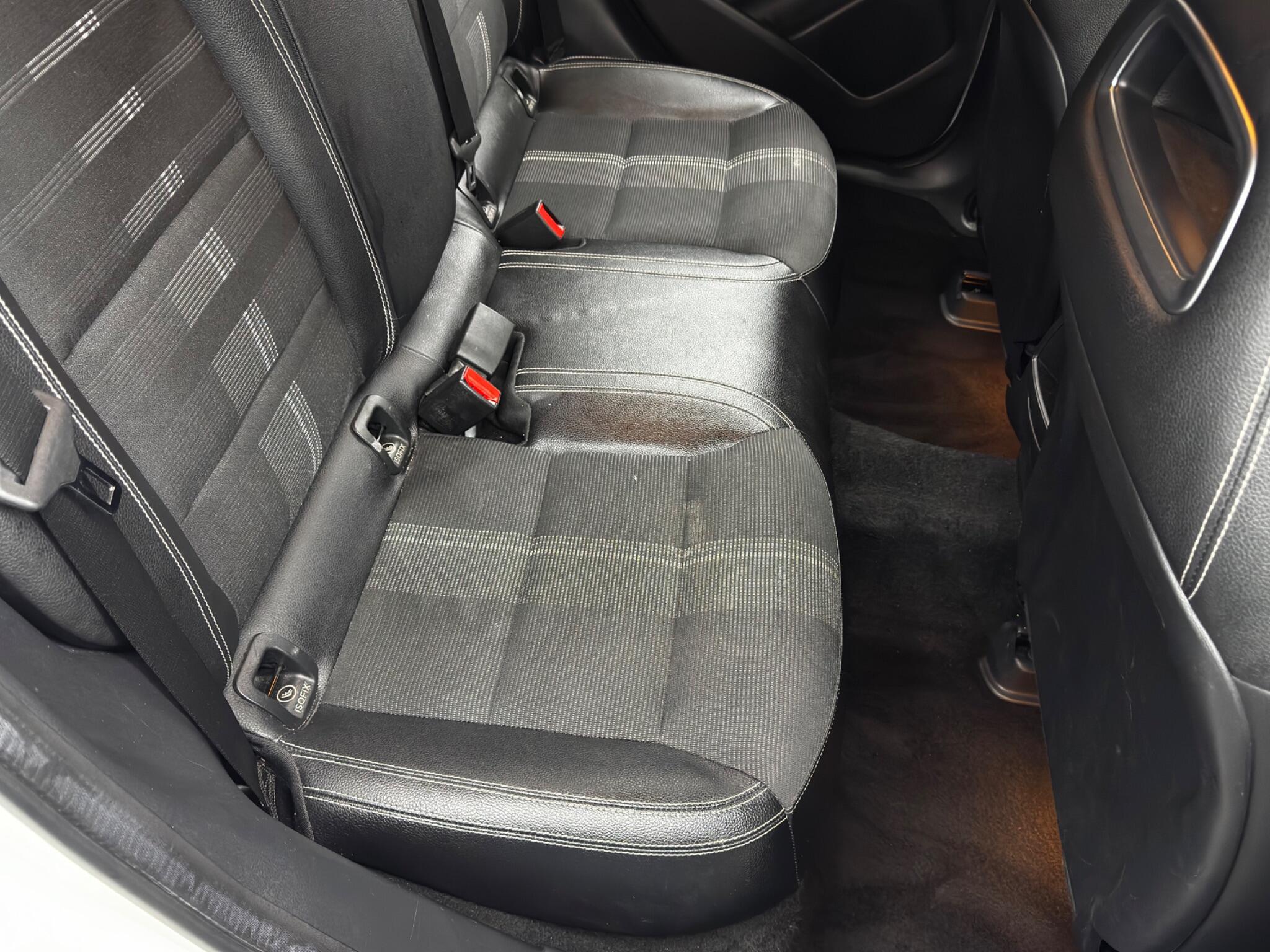 Mercedes-Benz GLA 1.6 GLA180 Urban Edition 7G-DCT Euro 6 (s/s) 5dr 5dr Automatic 2025