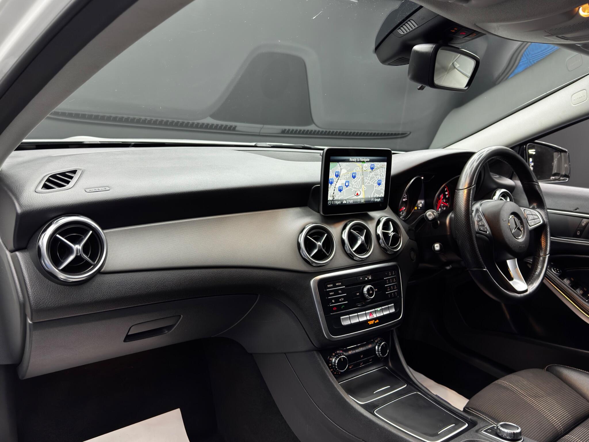 Mercedes-Benz GLA 1.6 GLA180 Urban Edition 7G-DCT Euro 6 (s/s) 5dr 5dr Automatic 2025