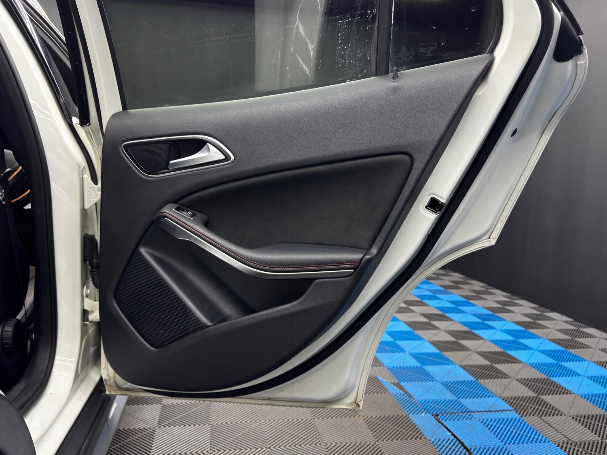 Mercedes-Benz GLA 2.1 GLA200 CDI AMG Line 7G-DCT Euro 6 (s/s) 5dr 5dr Automatic 2026