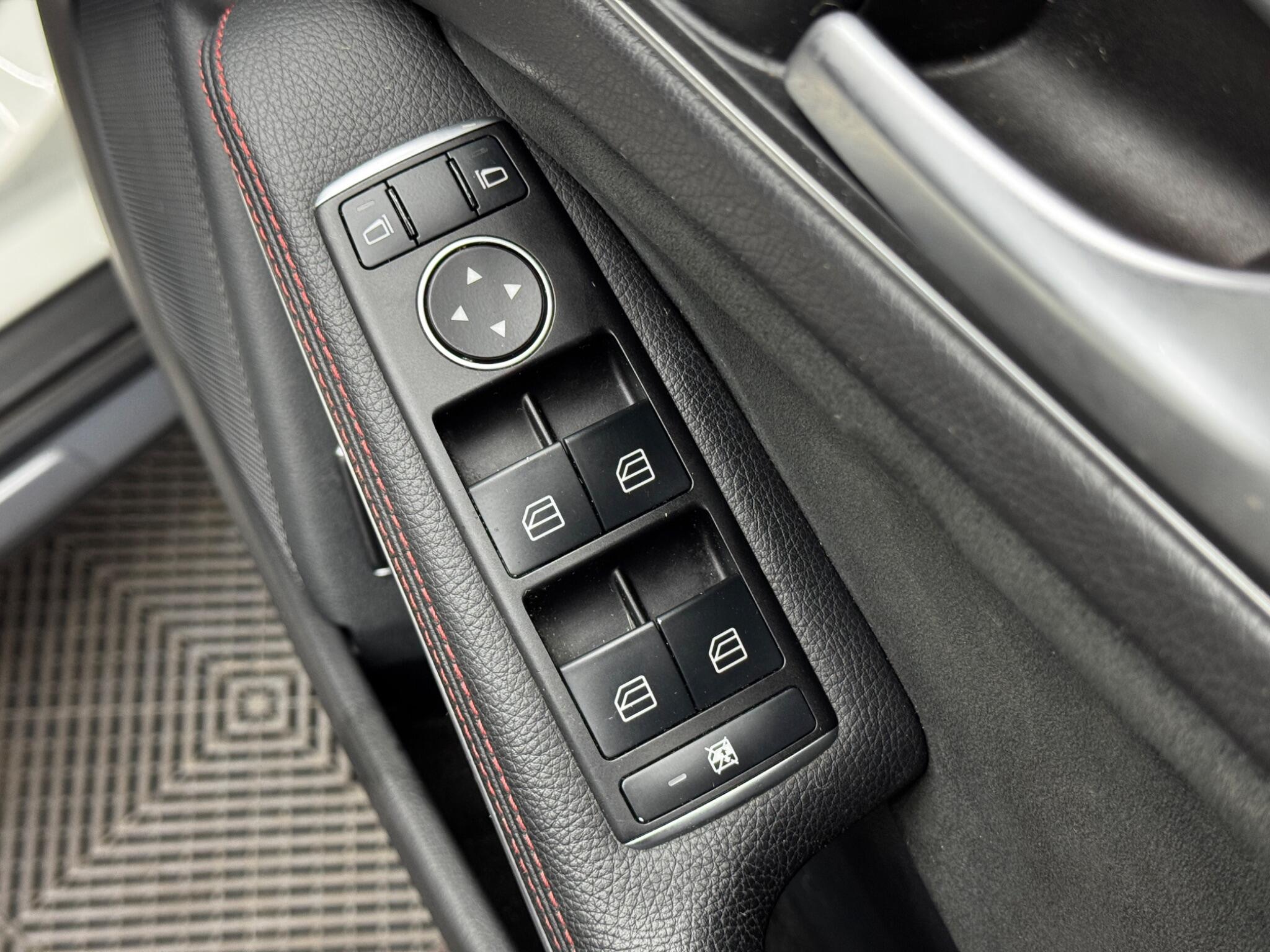 Mercedes-Benz GLA 2.1 GLA200 CDI AMG Line 7G-DCT Euro 6 (s/s) 5dr 5dr Automatic 2026