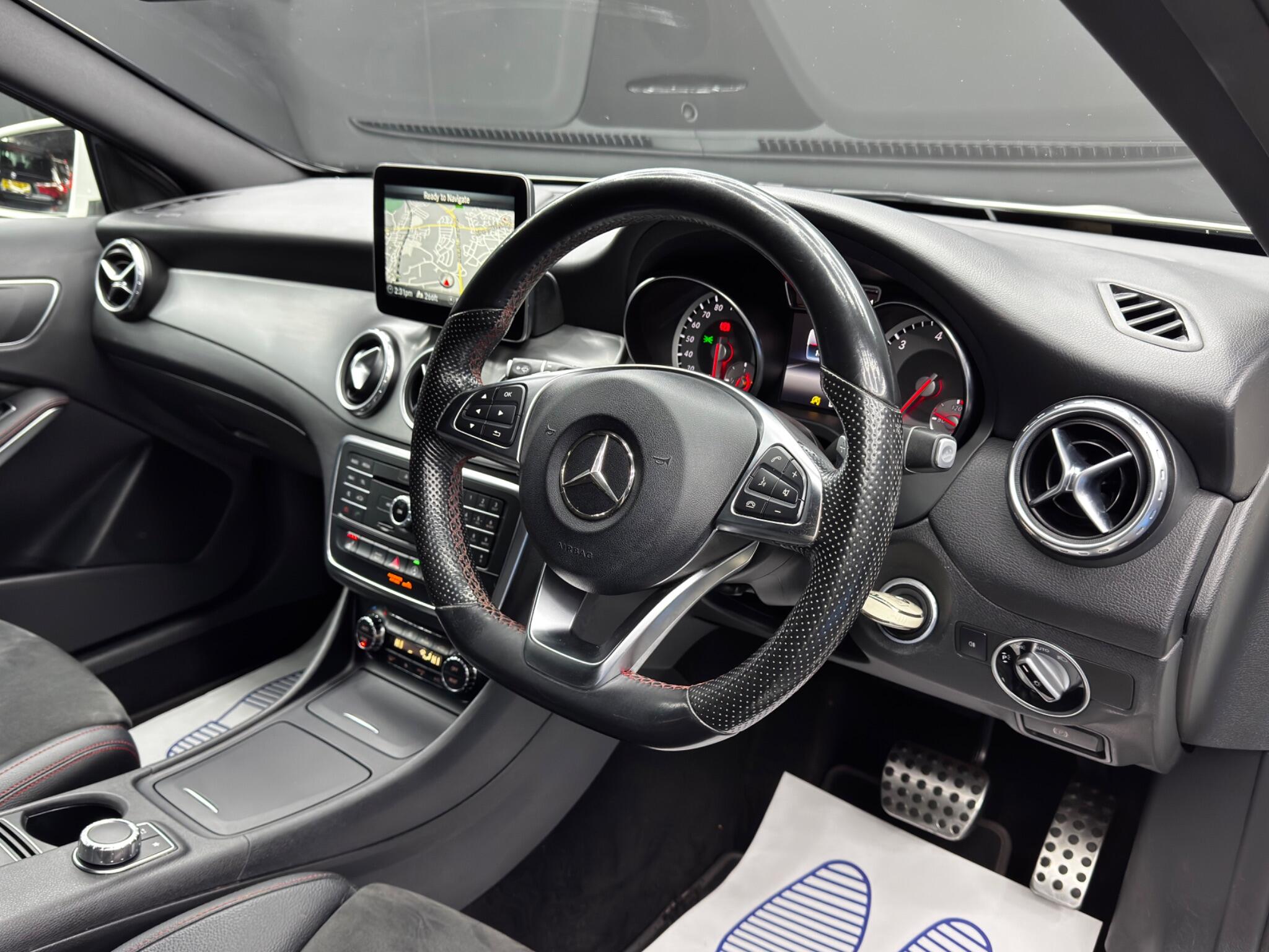 Mercedes-Benz GLA 2.1 GLA200d AMG Line (Premium) 7G-DCT Euro 6 (s/s) 5dr 5dr Automatic 2025