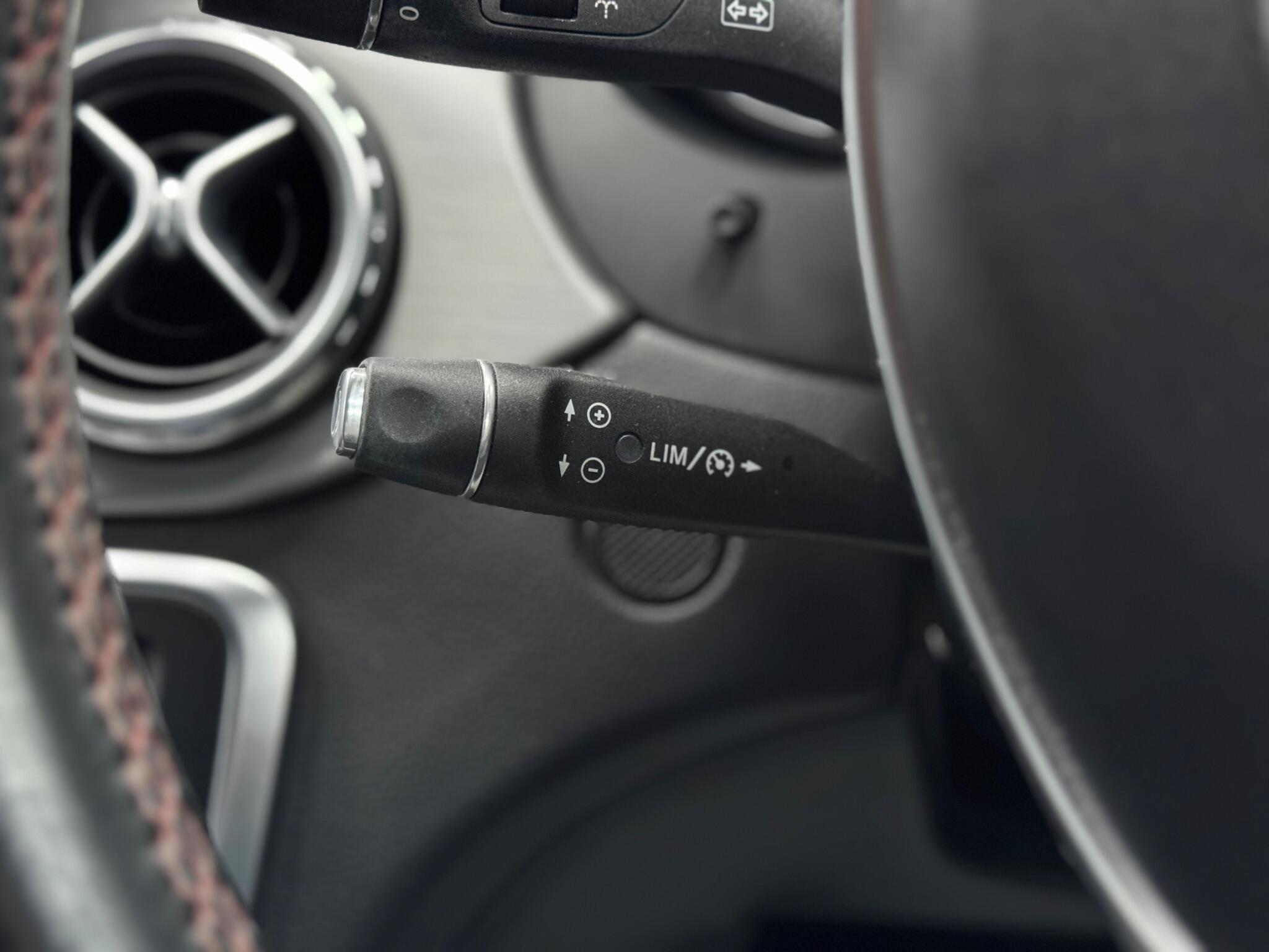 Mercedes-Benz GLA 2.1 GLA200d AMG Line (Premium) 7G-DCT Euro 6 (s/s) 5dr 5dr Automatic 2025