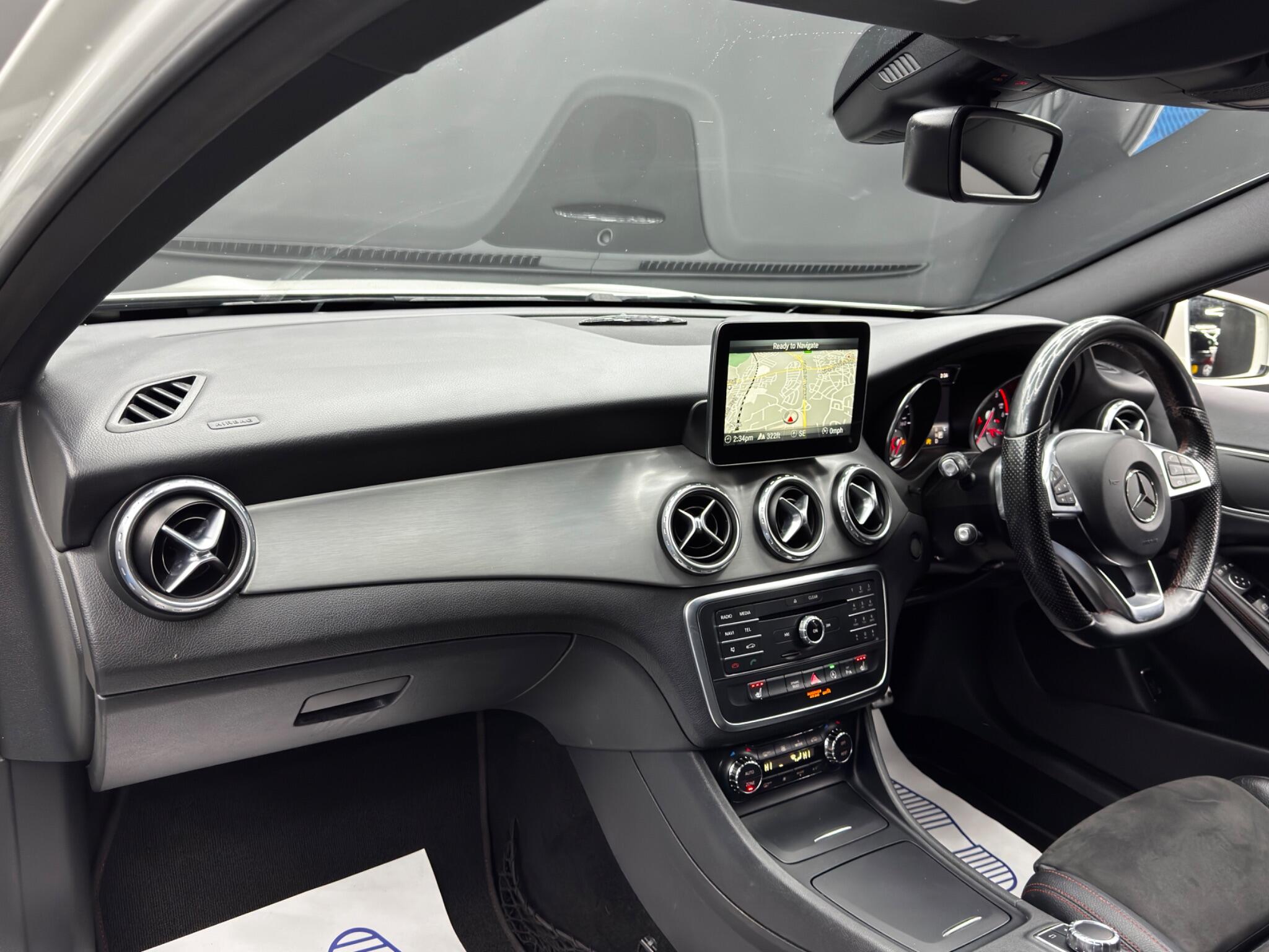 Mercedes-Benz GLA 2.1 GLA200d AMG Line (Premium) 7G-DCT Euro 6 (s/s) 5dr 5dr Automatic 2025