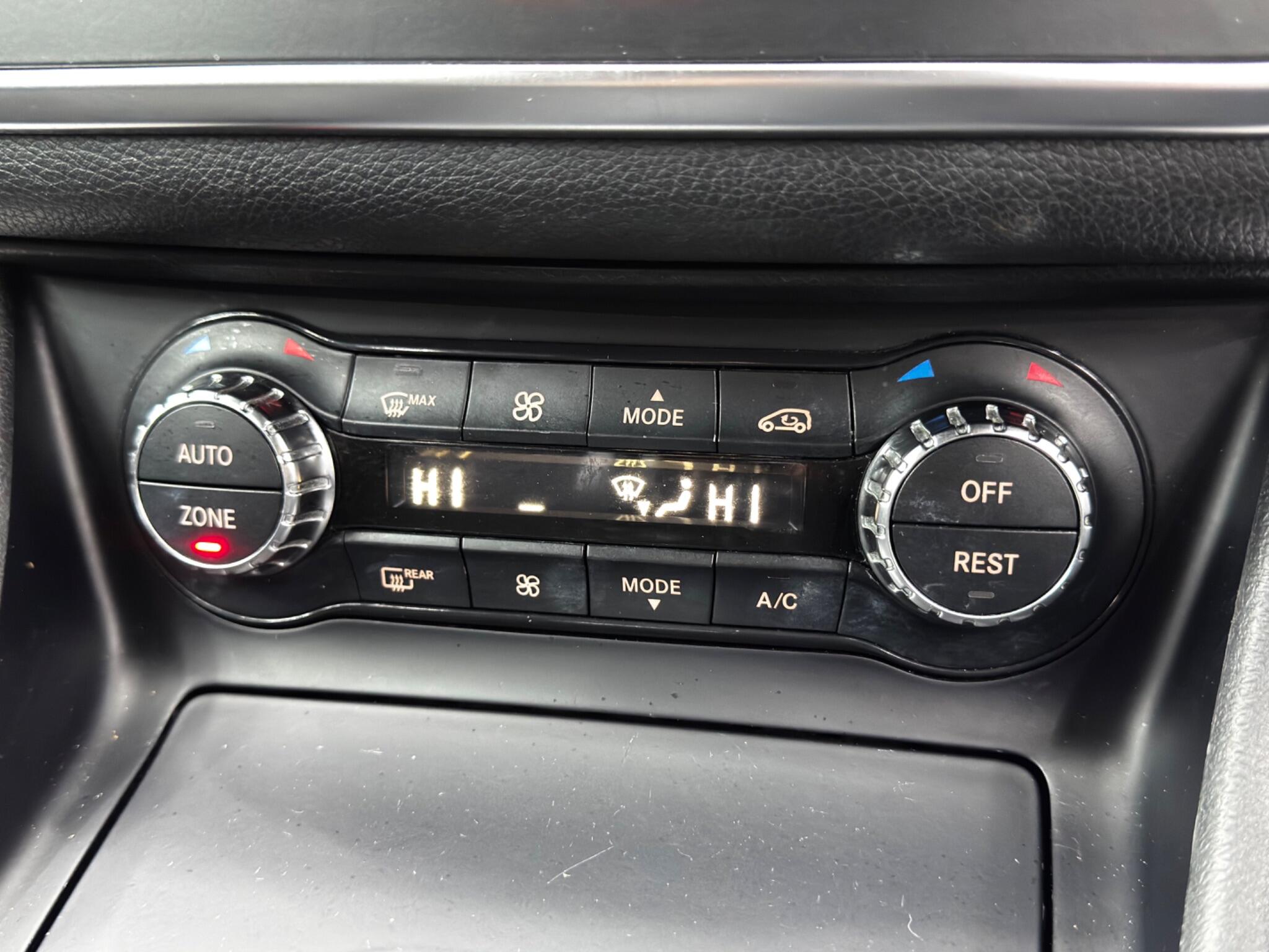 Mercedes-Benz GLA 2.1 GLA200d AMG Line (Premium) 7G-DCT Euro 6 (s/s) 5dr 5dr Automatic 2025