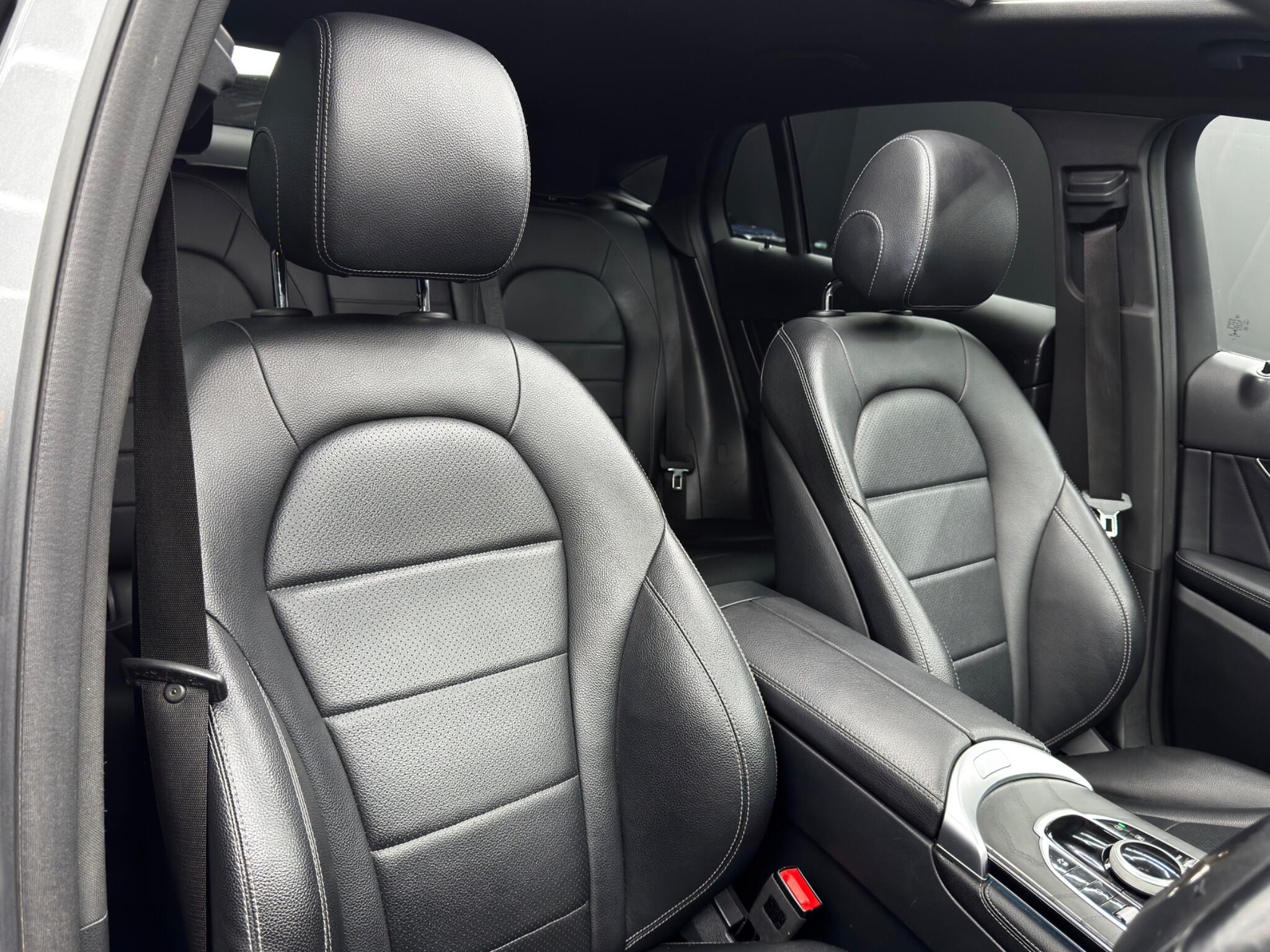 Mercedes-Benz GLC 2.0 GLC250 AMG Line (Premium) Coupe G-Tronic+ 4MATIC Euro 6 (s/s) 5dr 5dr Automatic 2025