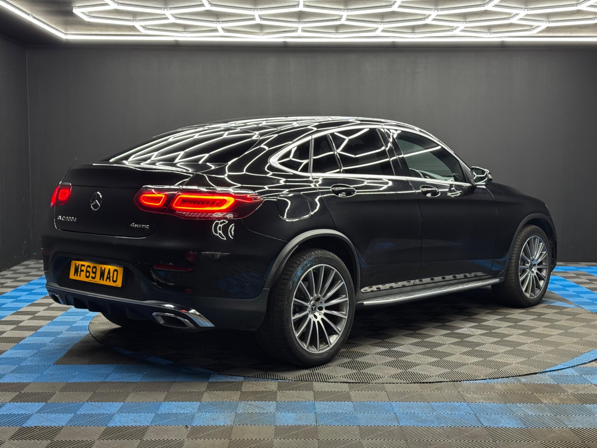 Mercedes-Benz GLC 2.0 GLC300d AMG Line (Premium) Coupe G-Tronic+ 4MATIC Euro 6 (s/s) 5dr 5dr Automatic 2026