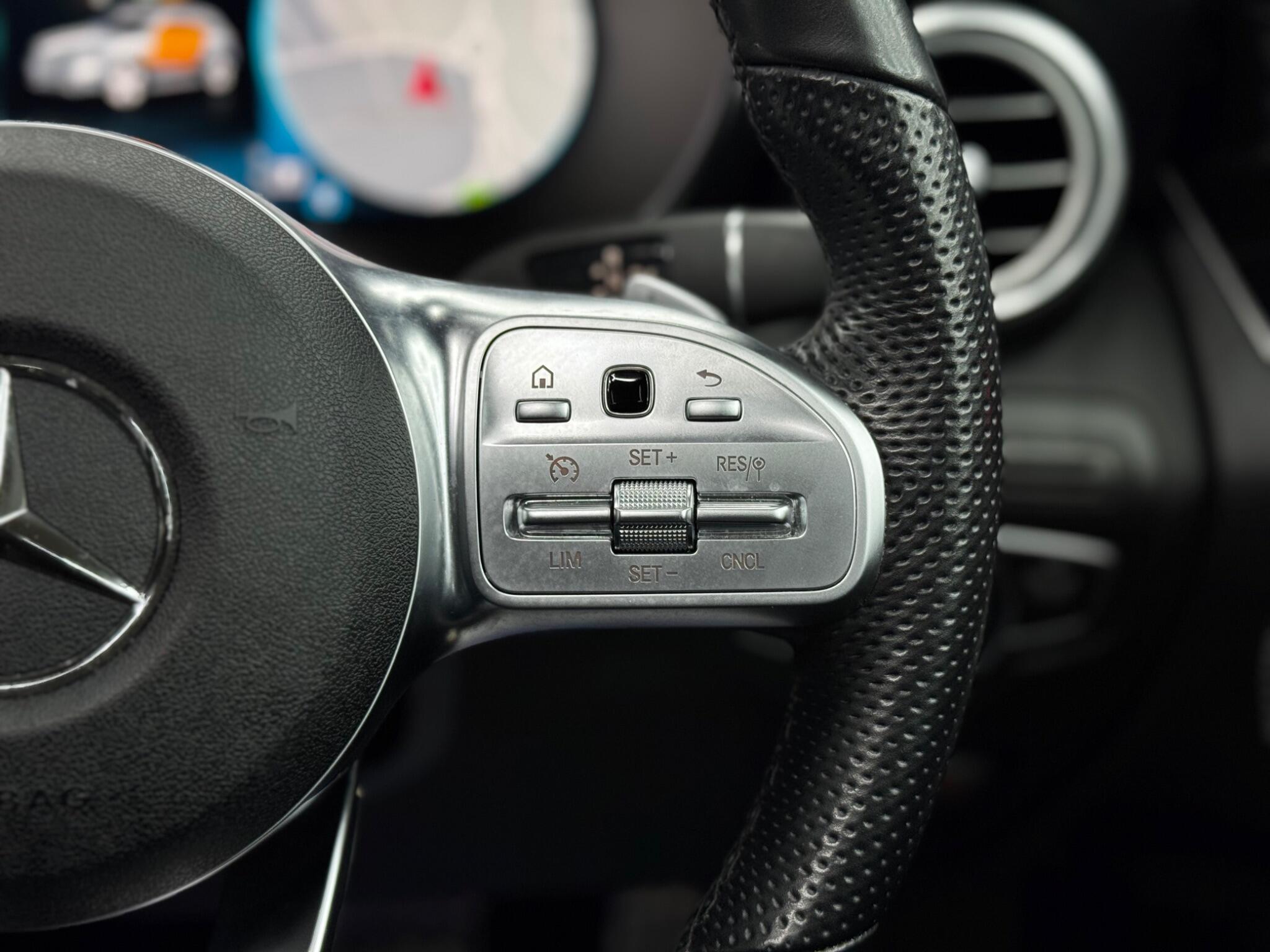 Mercedes-Benz GLC 2.0 GLC300d AMG Line (Premium Plus) G-Tronic+ 4MATIC Euro 6 (s/s) 5dr 5dr Automatic 2025