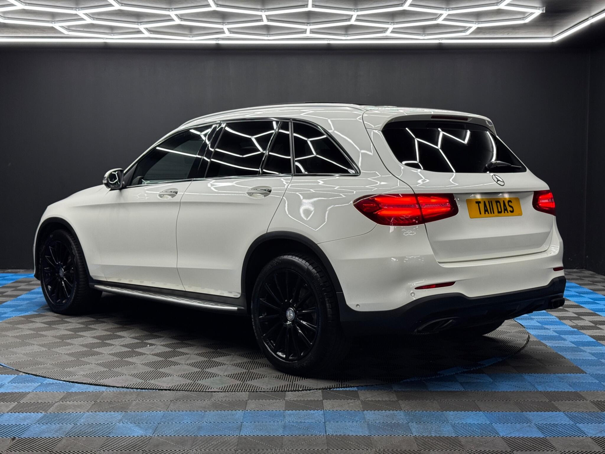 Mercedes-Benz GLC 2.1 GLC220d AMG Line (Premium) G-Tronic 4MATIC Euro 6 (s/s) 5dr 5dr Automatic 2026