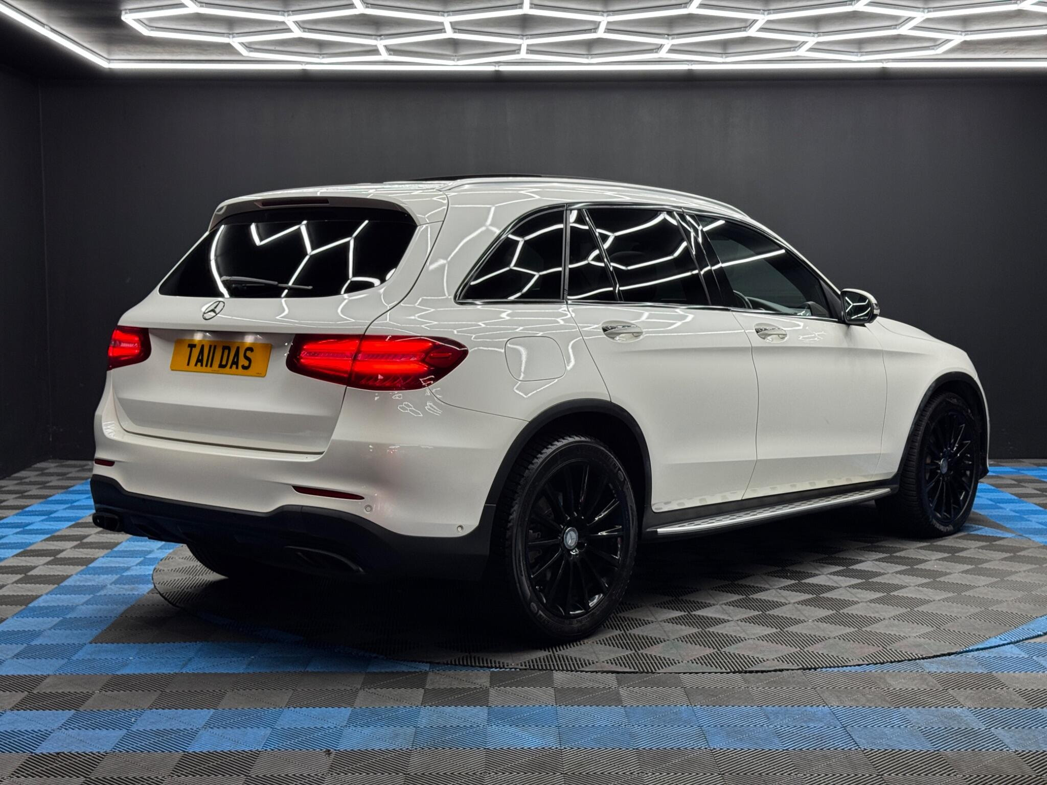 Mercedes-Benz GLC 2.1 GLC220d AMG Line (Premium) G-Tronic 4MATIC Euro 6 (s/s) 5dr 5dr Automatic 2026