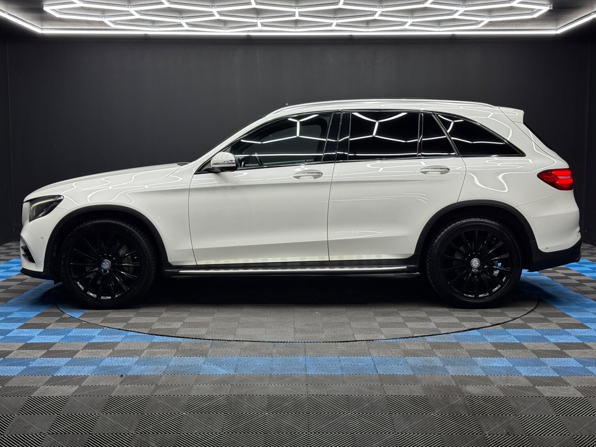 Mercedes-Benz GLC 2.1 GLC220d AMG Line (Premium) G-Tronic 4MATIC Euro 6 (s/s) 5dr 5dr Automatic 2026