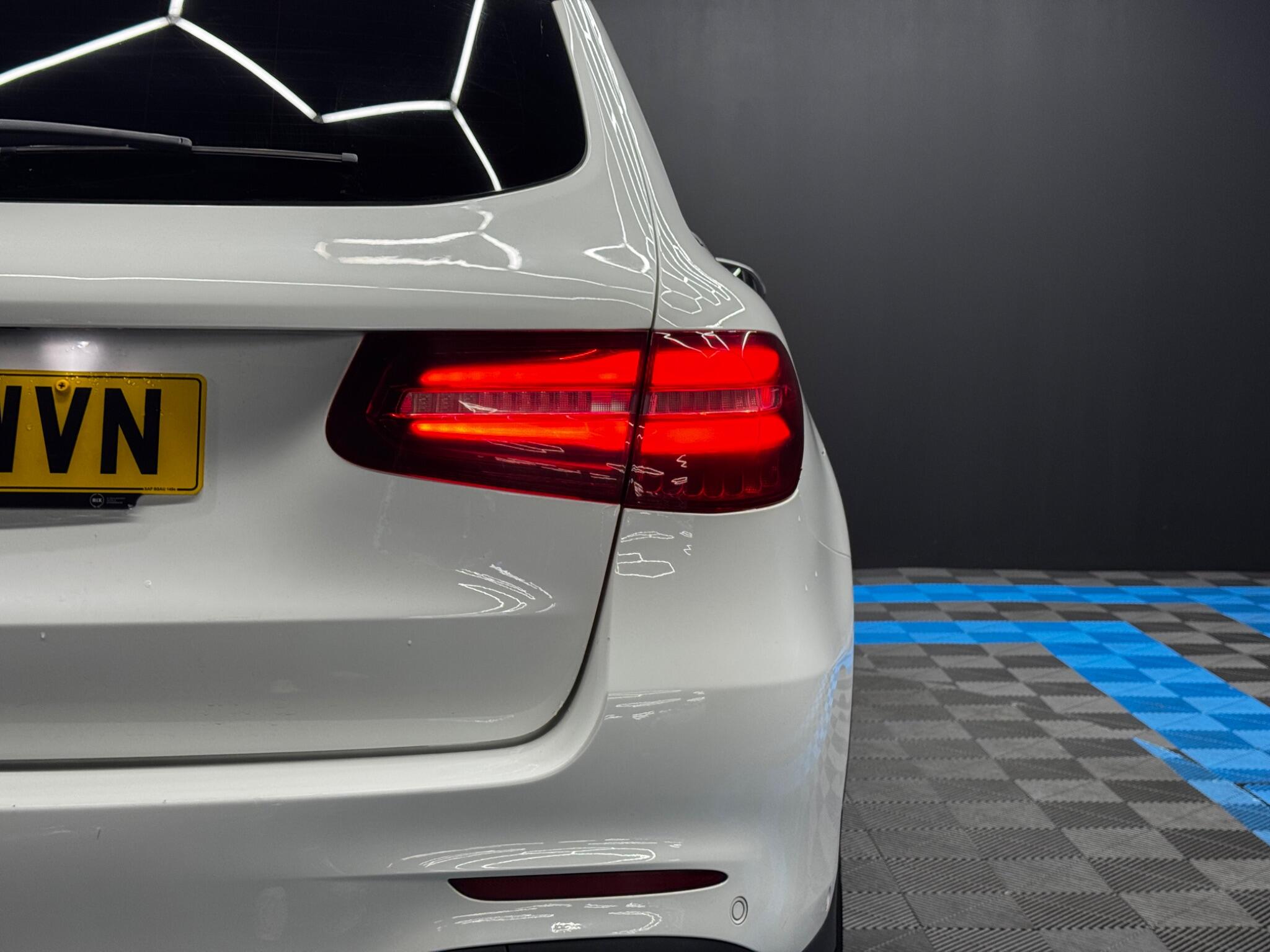 Mercedes-Benz GLC 2.1 GLC250d AMG Line (Premium Plus) G-Tronic 4MATIC Euro 6 (s/s) 5dr 5dr Automatic 2025