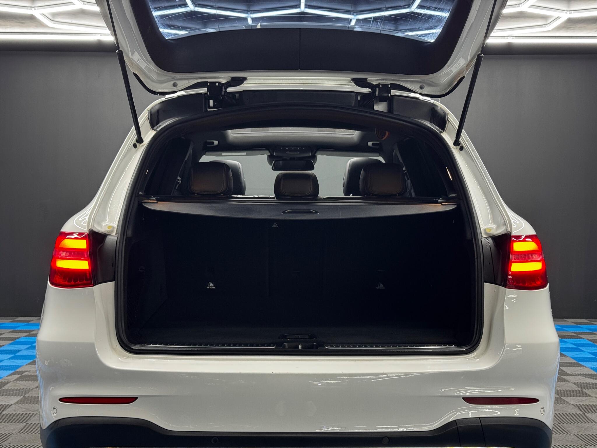 Mercedes-Benz GLC 2.1 GLC250d AMG Line (Premium Plus) G-Tronic 4MATIC Euro 6 (s/s) 5dr 5dr Automatic 2025