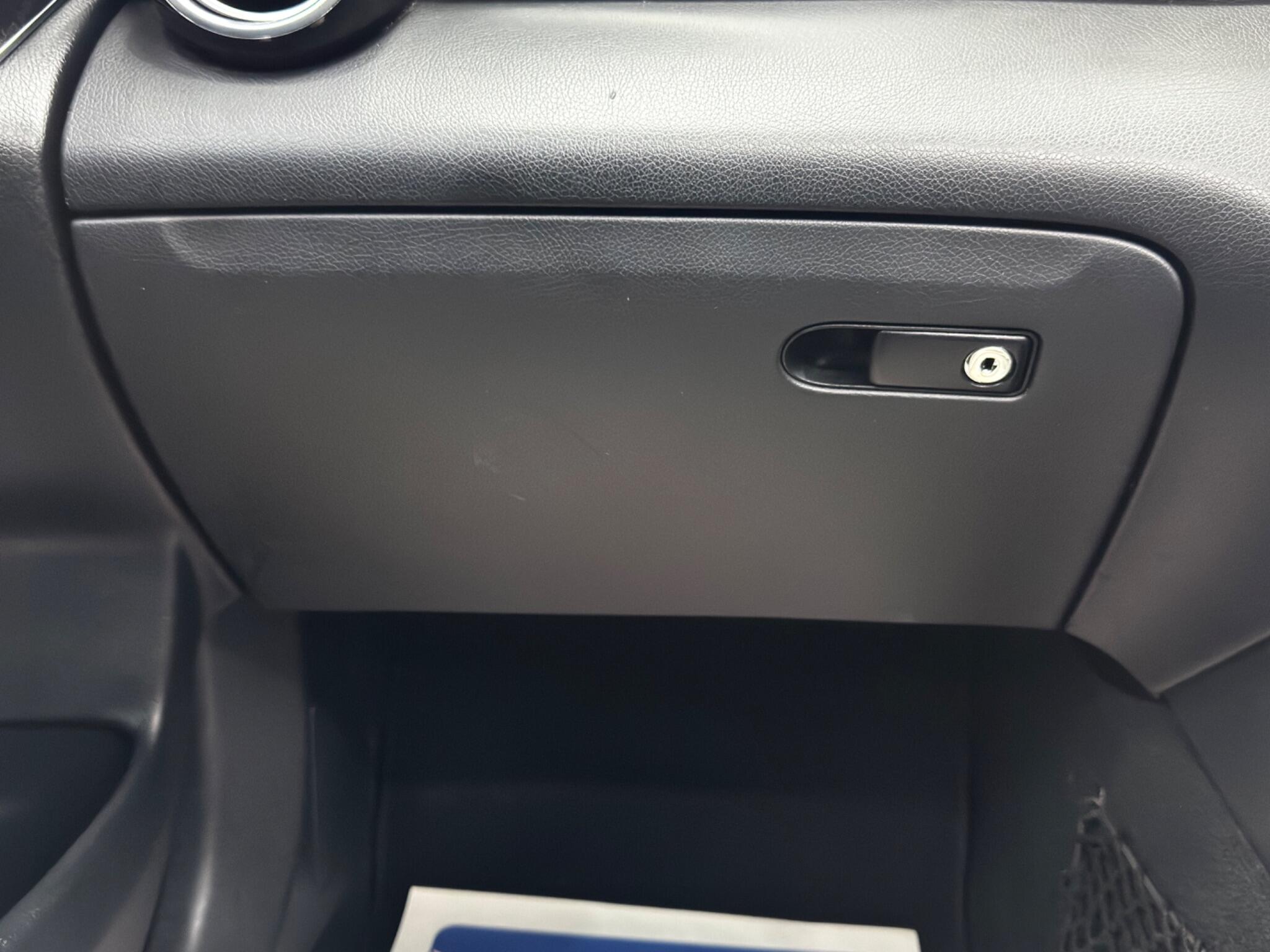 Mercedes-Benz GLC 2.1 GLC250d AMG Line (Premium Plus) G-Tronic 4MATIC Euro 6 (s/s) 5dr 5dr Automatic 2025