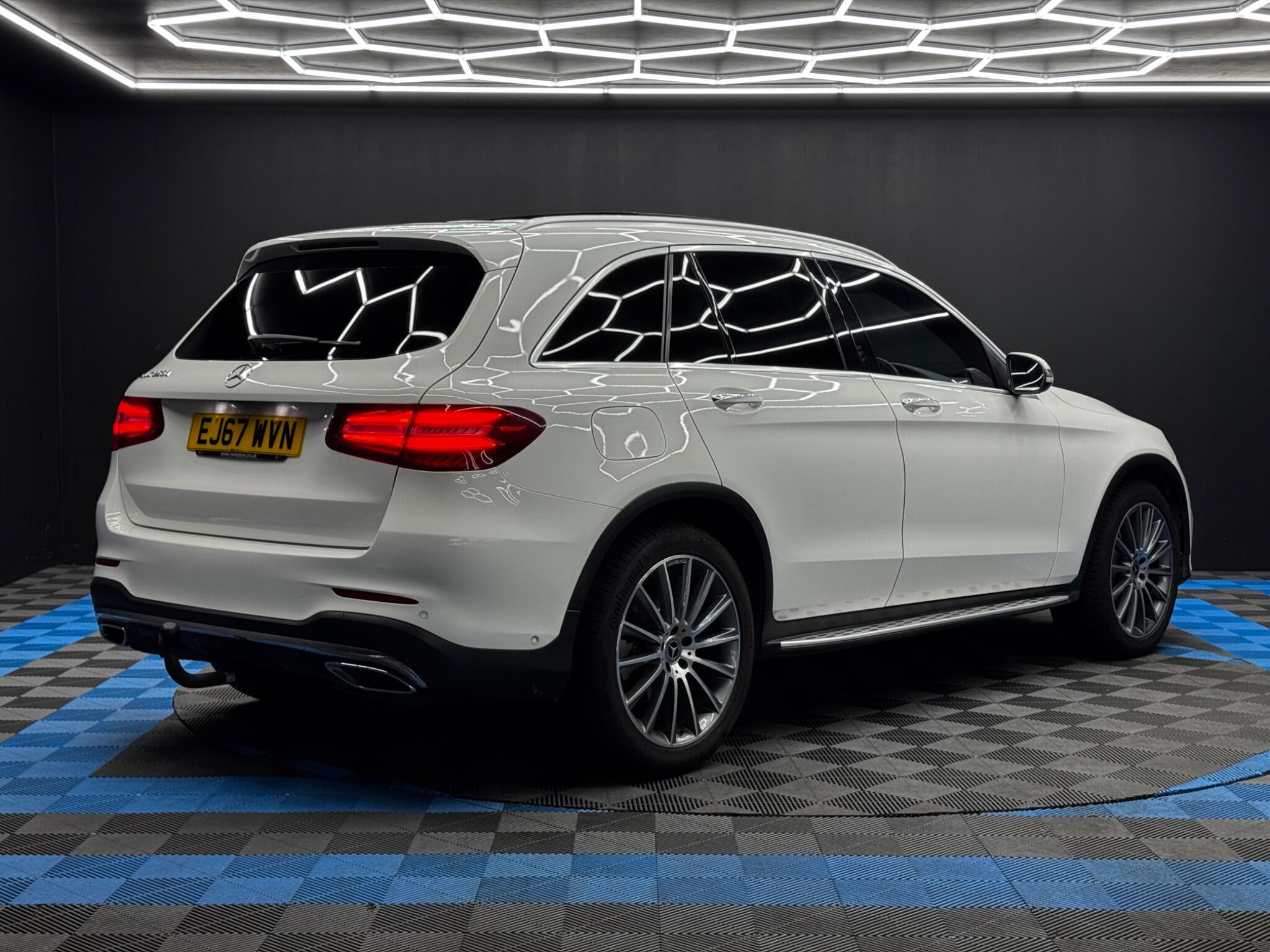 Mercedes-Benz GLC 2.1 GLC250d AMG Line (Premium Plus) G-Tronic 4MATIC Euro 6 (s/s) 5dr 5dr Automatic 2025