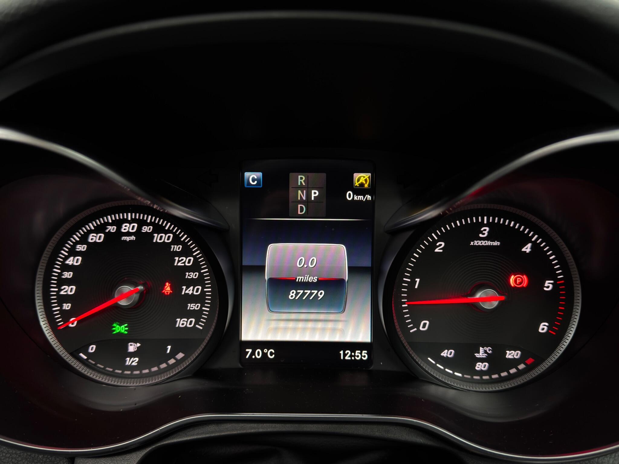 Mercedes-Benz GLC 3.0 GLC350d V6 AMG Line (Premium Plus) Coupe G-Tronic 4MATIC Euro 6 (s/s) 5dr 5dr Automatic 2026