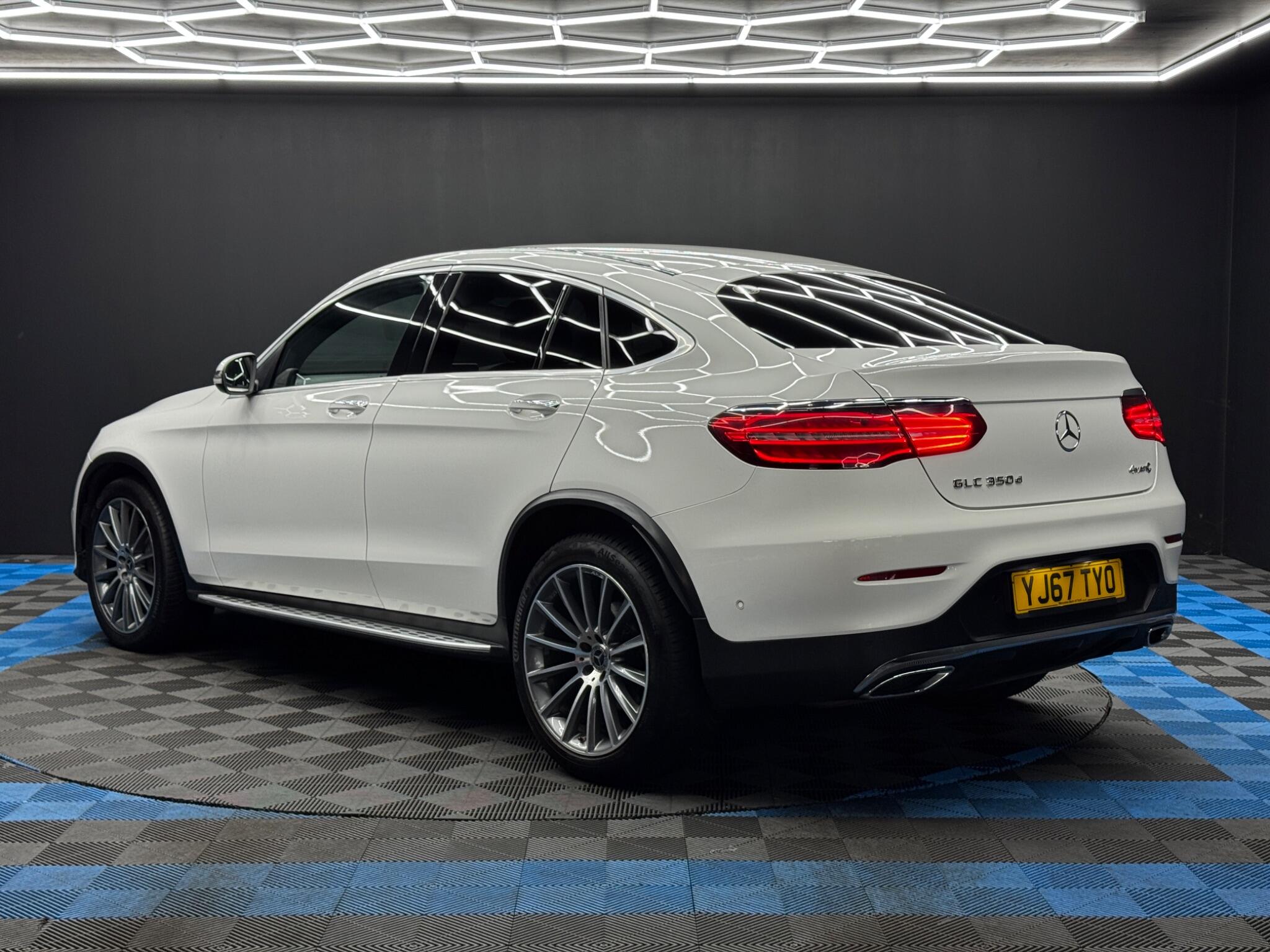 Mercedes-Benz GLC 3.0 GLC350d V6 AMG Line (Premium Plus) Coupe G-Tronic 4MATIC Euro 6 (s/s) 5dr 5dr Automatic 2026