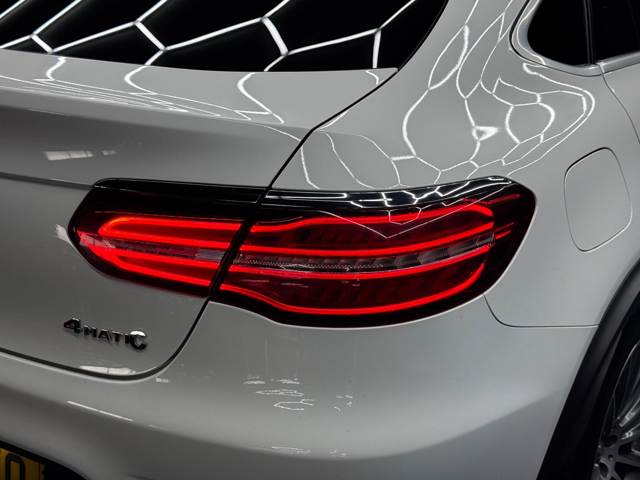 Mercedes-Benz GLC 3.0 GLC350d V6 AMG Line (Premium Plus) Coupe G-Tronic 4MATIC Euro 6 (s/s) 5dr 5dr Automatic 2026