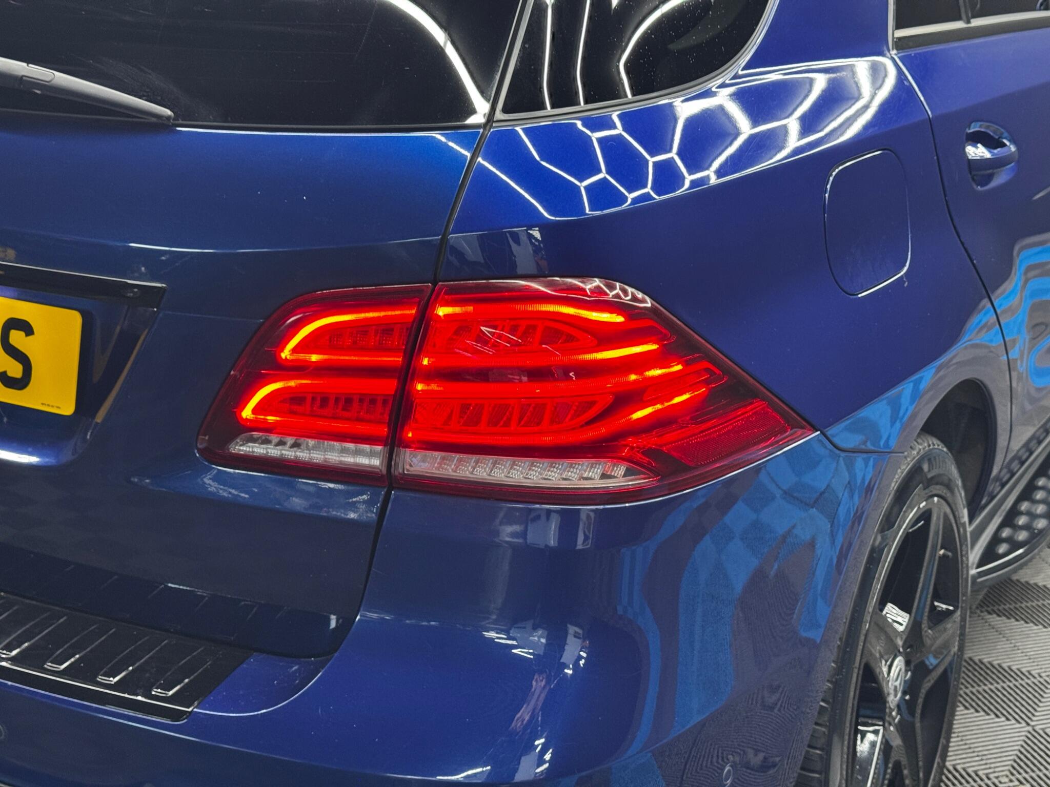 Mercedes-Benz GLE 3.0 GLE350d V6 AMG Line (Premium) SUV 5dr Diesel G-Tronic 4MATIC Euro 6 (s/s) (258 ps) 5dr Automatic 2025