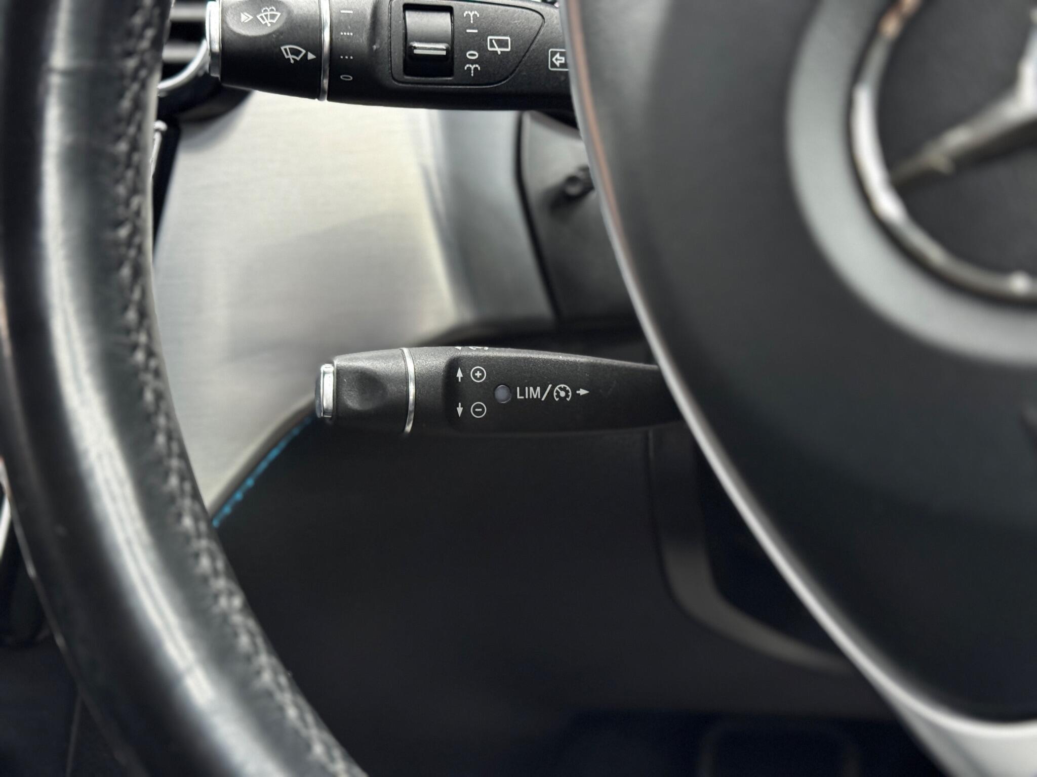 Mercedes-Benz GLE 3.0 GLE350d V6 AMG Line (Premium) SUV 5dr Diesel G-Tronic 4MATIC Euro 6 (s/s) (258 ps) 5dr Automatic 2025