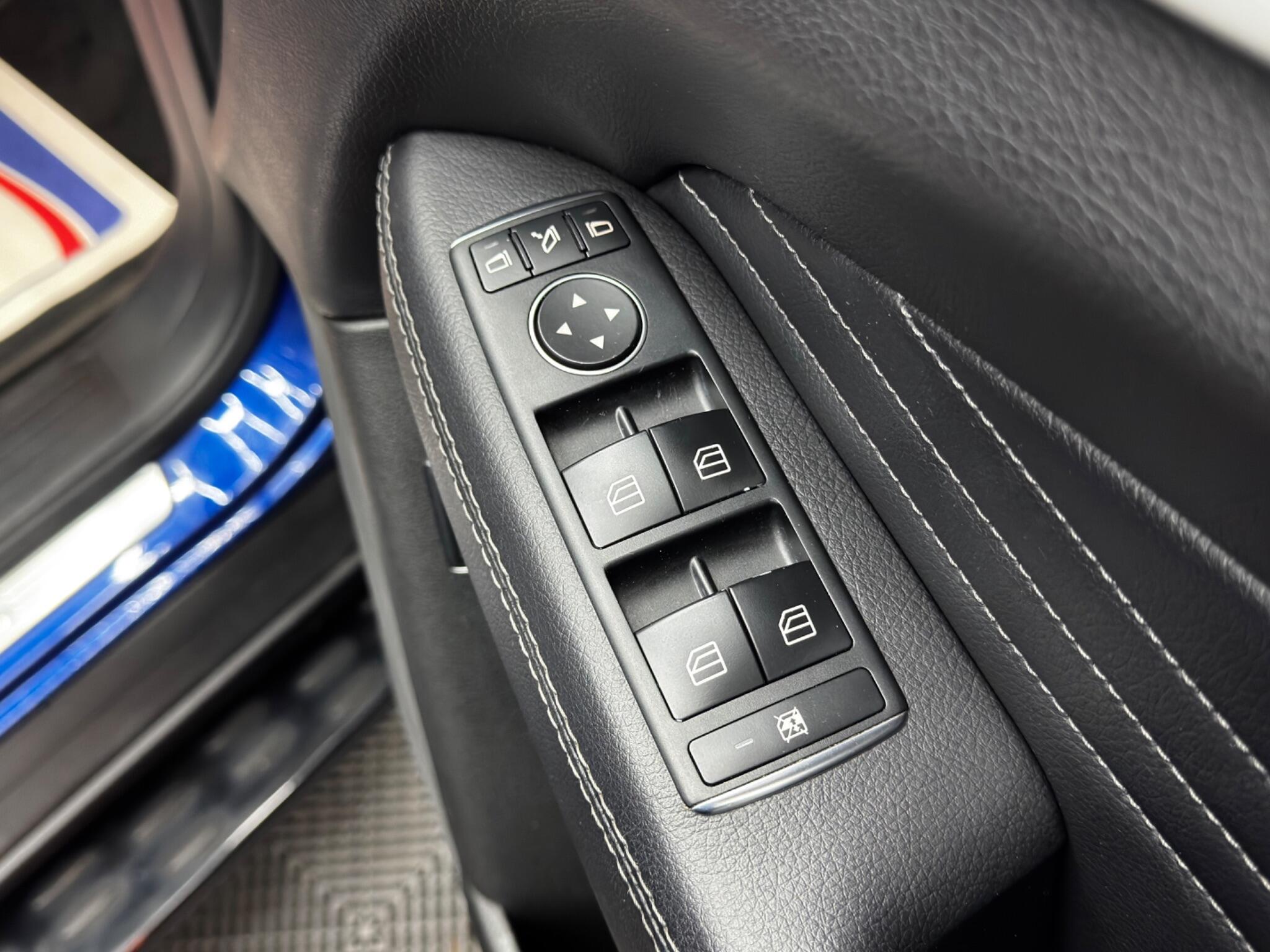 Mercedes-Benz GLE 3.0 GLE350d V6 AMG Line (Premium) SUV 5dr Diesel G-Tronic 4MATIC Euro 6 (s/s) (258 ps) 5dr Automatic 2025