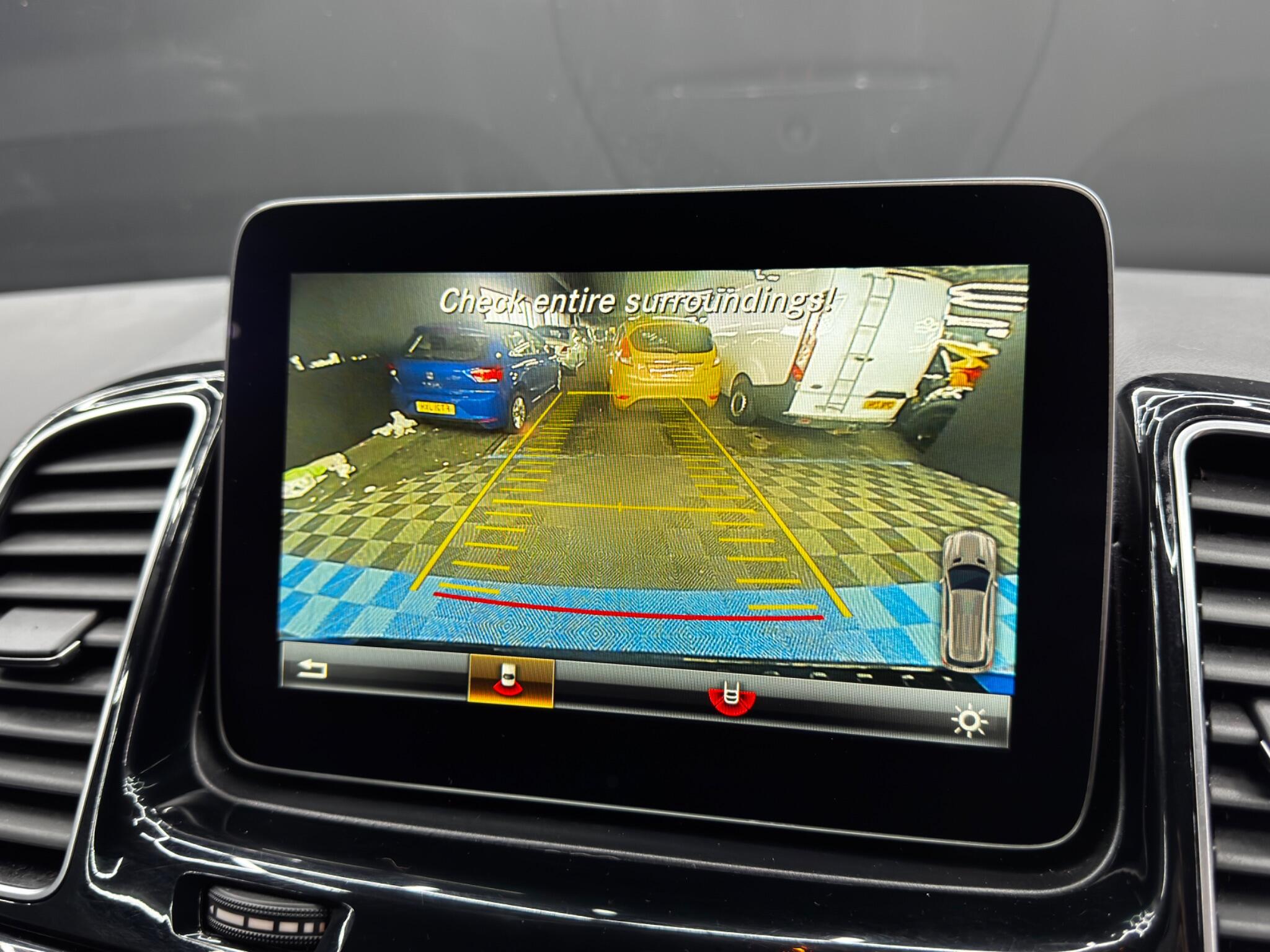 Mercedes-Benz GLE 3.0 GLE350d V6 AMG Line (Premium) SUV 5dr Diesel G-Tronic 4MATIC Euro 6 (s/s) (258 ps) 5dr Automatic 2025