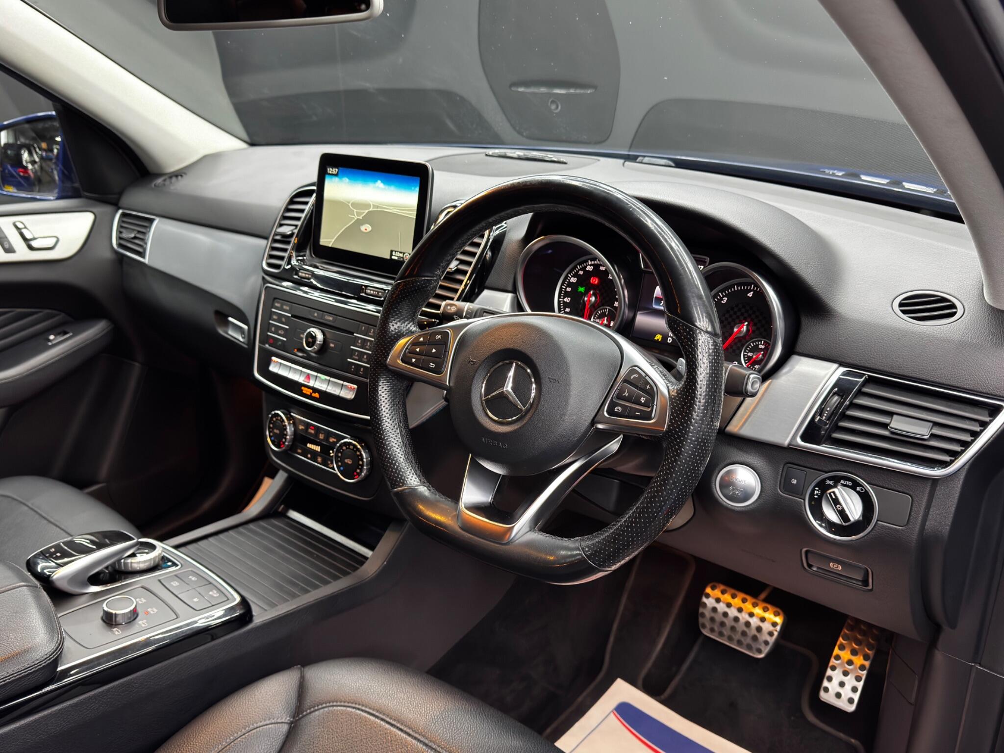 Mercedes-Benz GLE 3.0 GLE350d V6 AMG Line (Premium) SUV 5dr Diesel G-Tronic 4MATIC Euro 6 (s/s) (258 ps) 5dr Automatic 2025