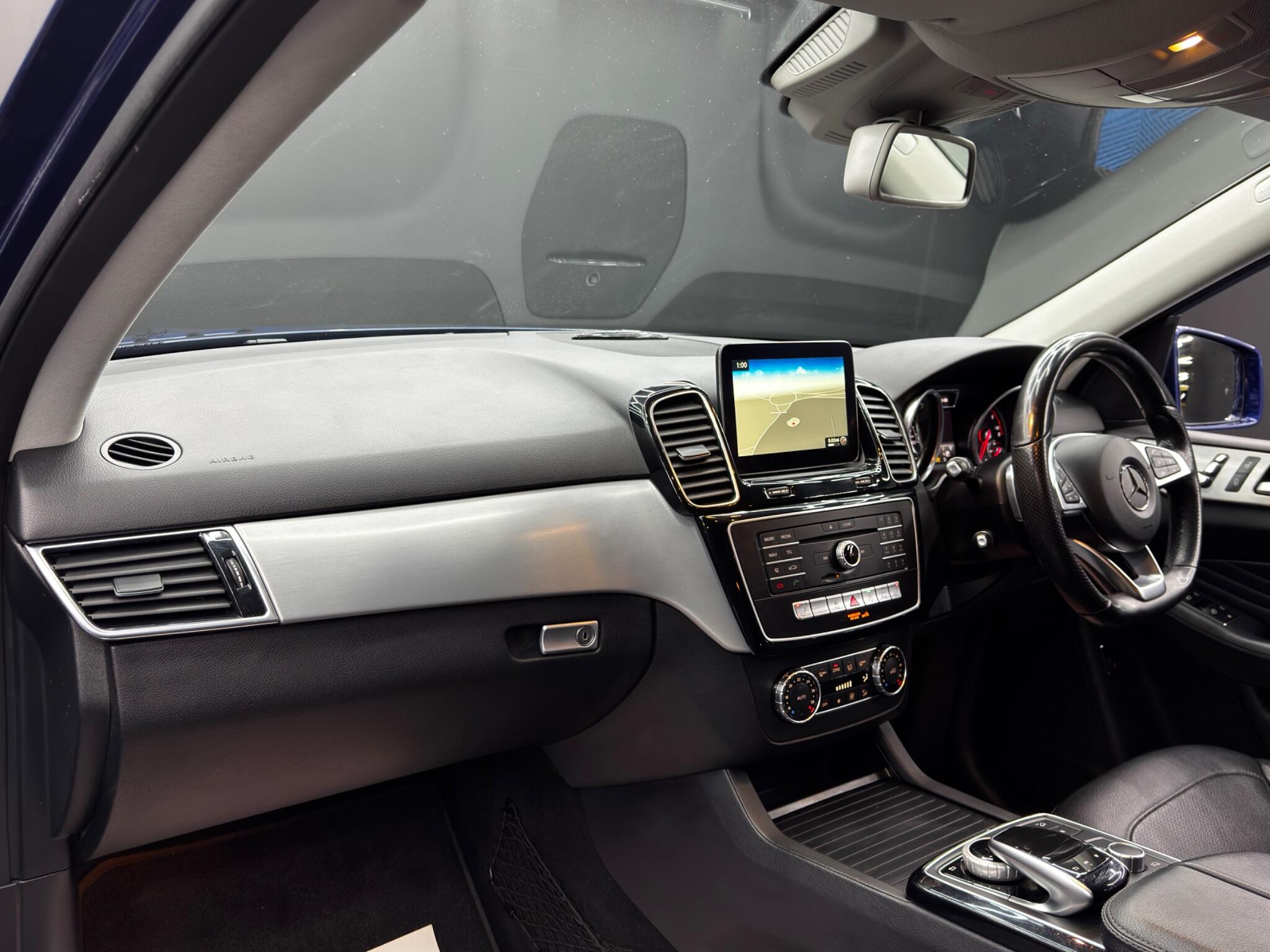 Mercedes-Benz GLE 3.0 GLE350d V6 AMG Line (Premium) SUV 5dr Diesel G-Tronic 4MATIC Euro 6 (s/s) (258 ps) 5dr Automatic 2025