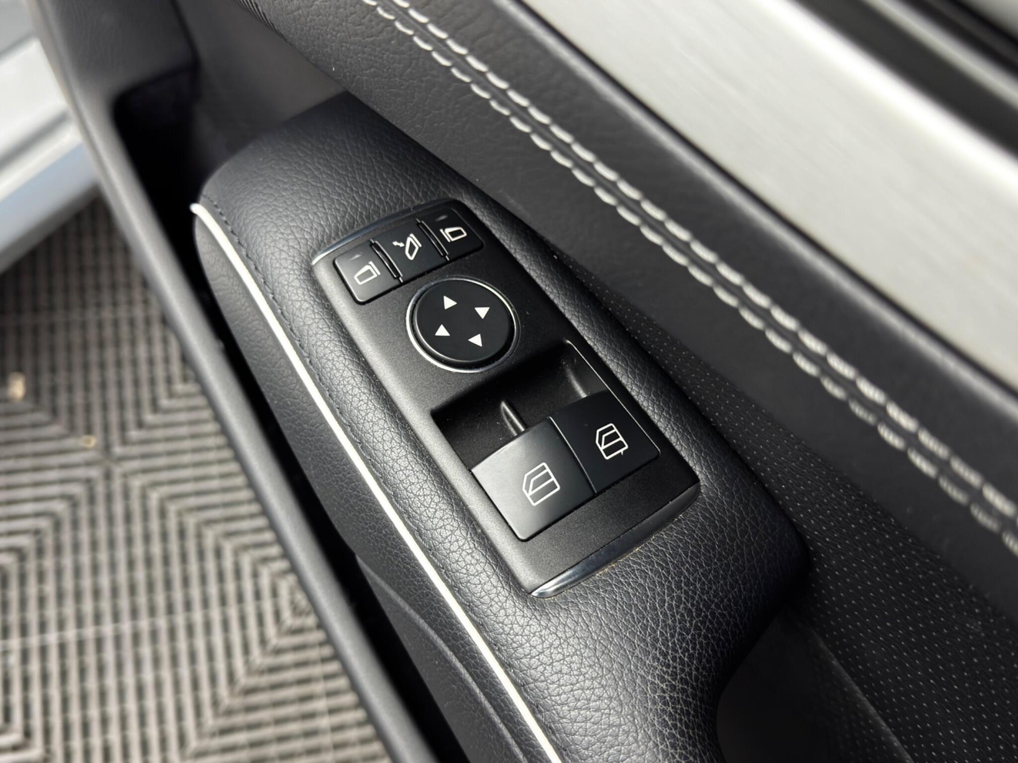 Mercedes-Benz SL 3.5 SL350 AMG Sport G-Tronic Euro 5 (s/s) 2dr 2dr Automatic 2025