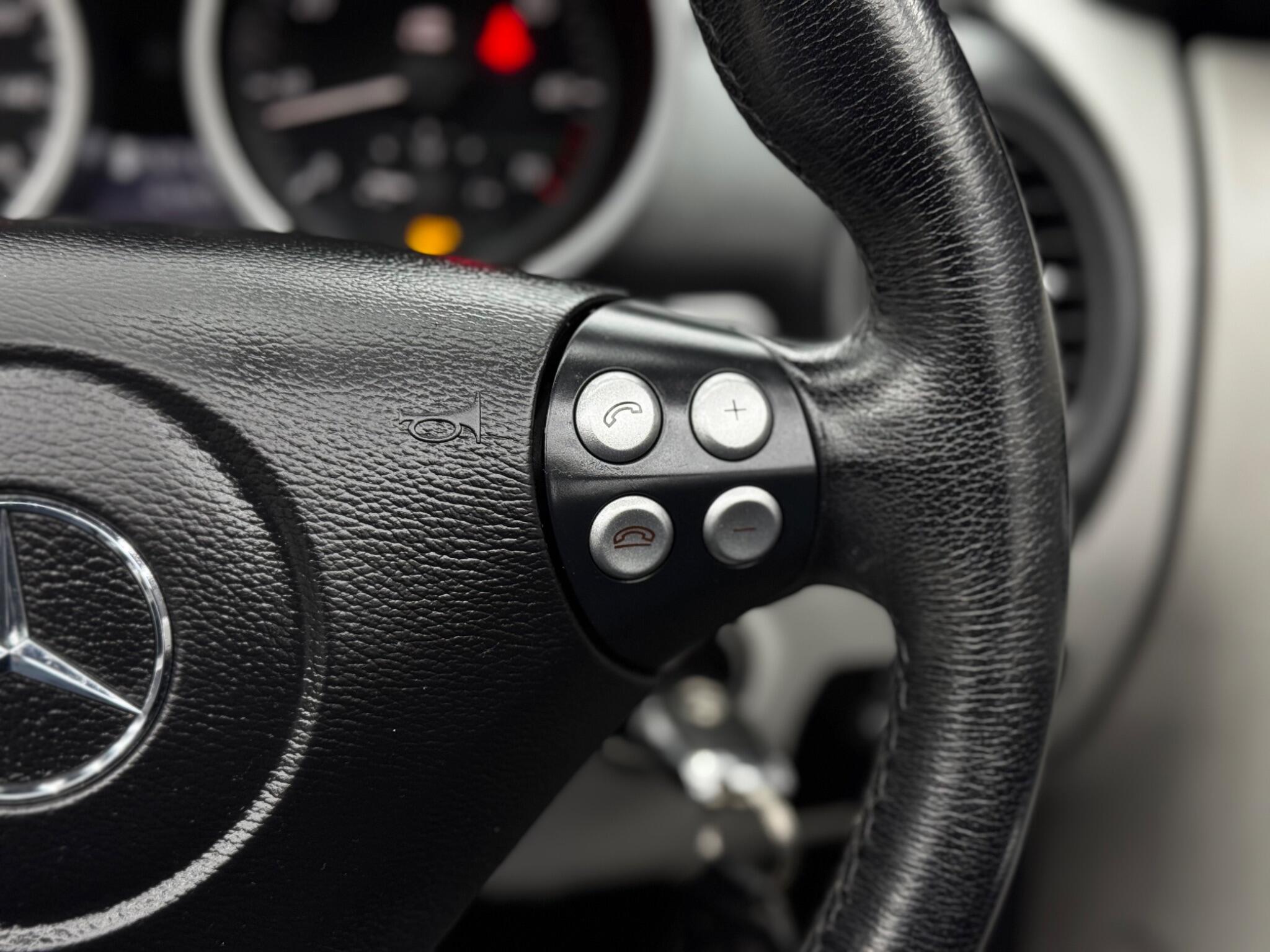 Mercedes-Benz SLK 3.0 SLK280 7G-Tronic 2dr 2dr Automatic 2025