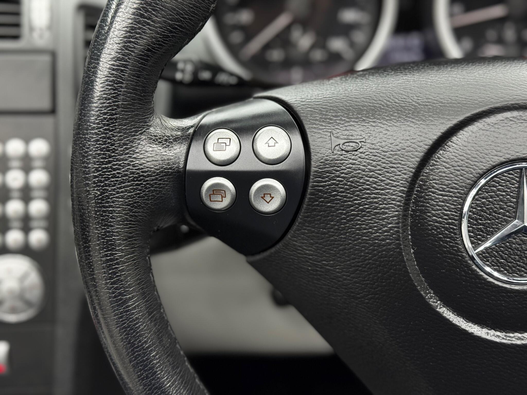 Mercedes-Benz SLK 3.0 SLK280 7G-Tronic 2dr 2dr Automatic 2025