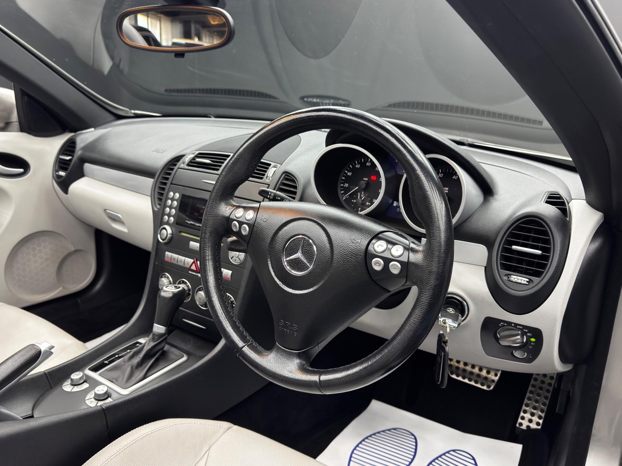 Mercedes-Benz SLK 3.0 SLK280 7G-Tronic 2dr 2dr Automatic 2025