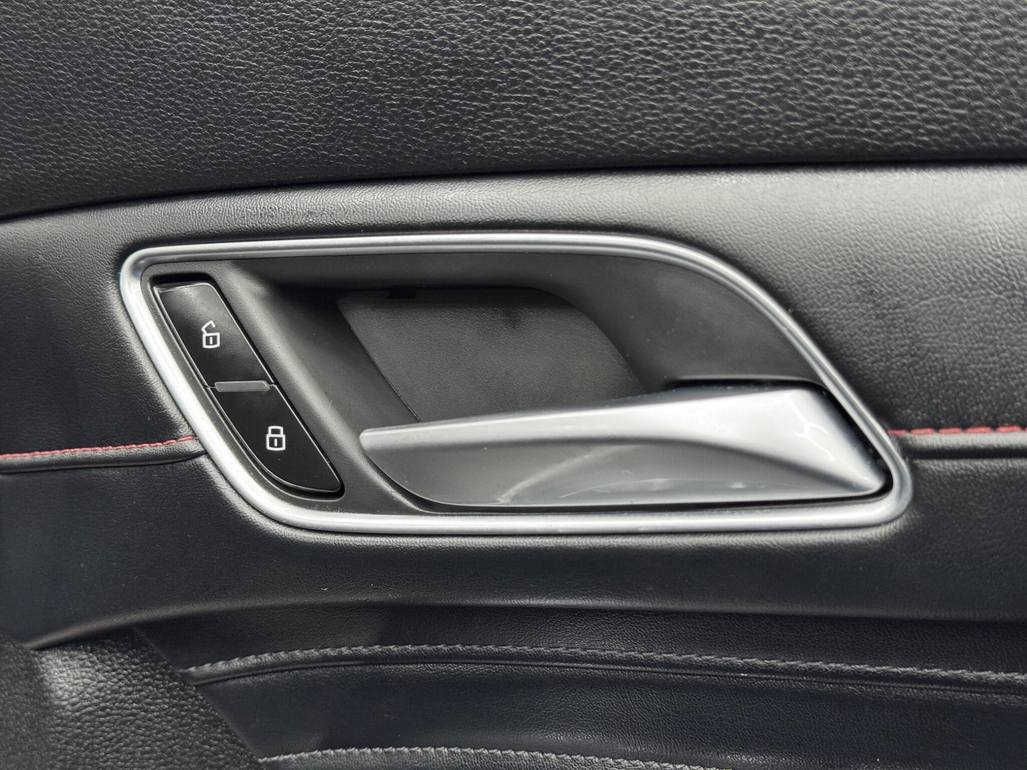 MG Mg hs 1.5 T-GDI 16.6kWh Exclusive Auto Euro 6 (s/s) 5dr 5dr Automatic 2026