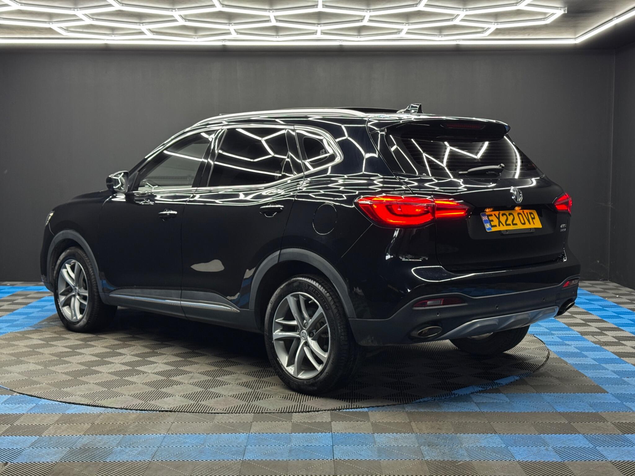 MG Mg hs 1.5 T-GDI 16.6kWh Exclusive Auto Euro 6 (s/s) 5dr 5dr Automatic 2026