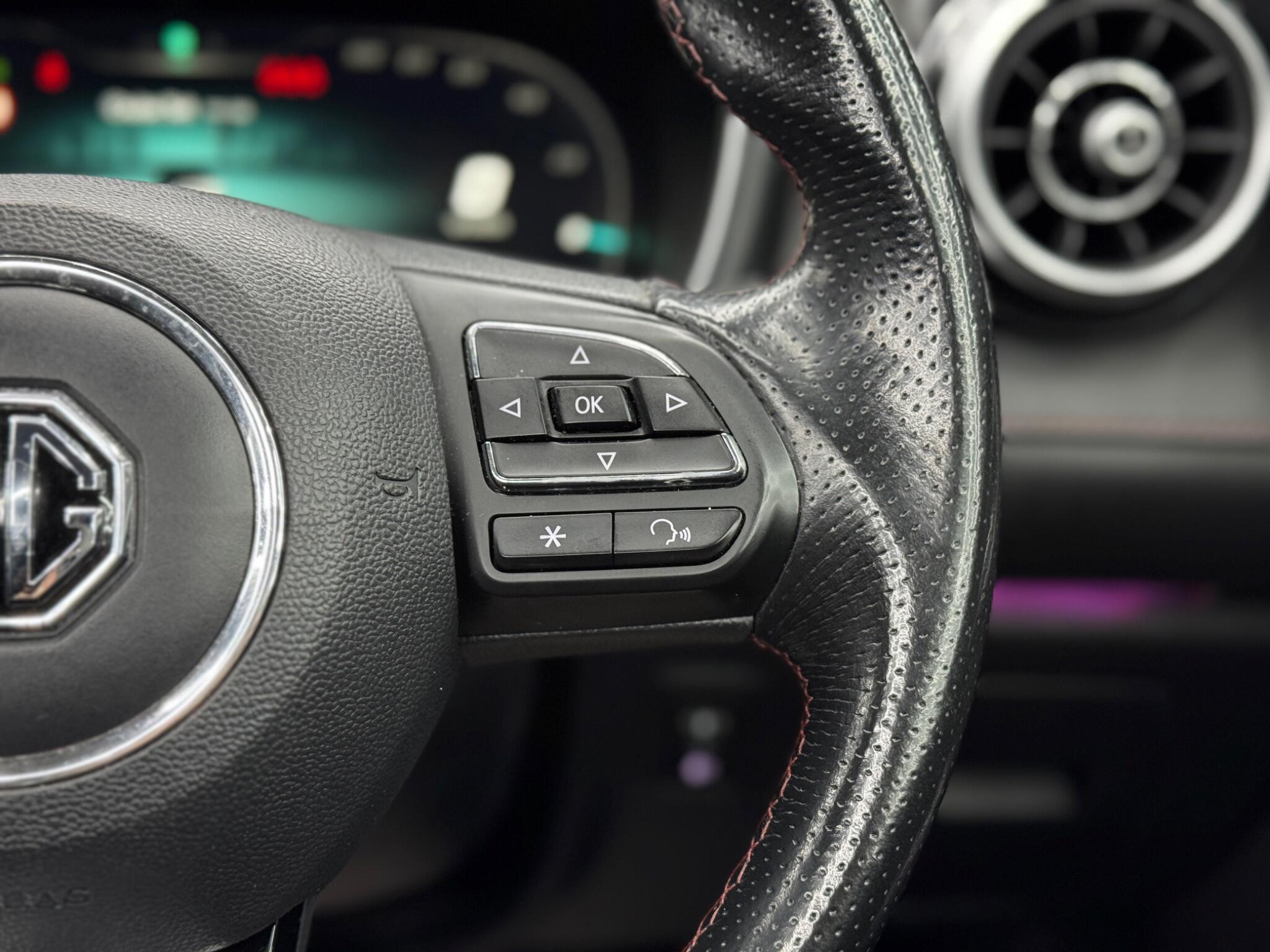 MG Mg hs 1.5 T-GDI 16.6kWh Exclusive Auto Euro 6 (s/s) 5dr 5dr Automatic 2026