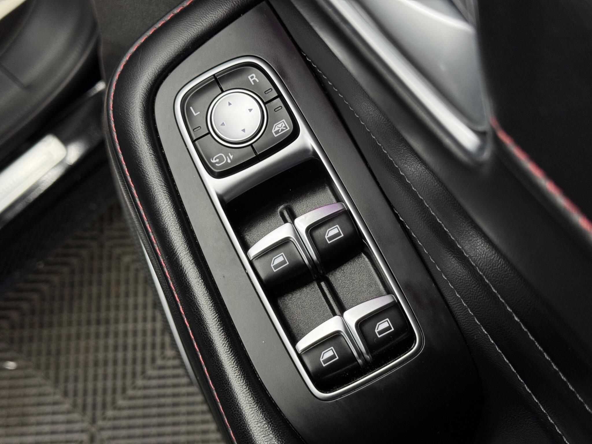 MG Mg hs 1.5 T-GDI 16.6kWh Exclusive Auto Euro 6 (s/s) 5dr 5dr Automatic 2026