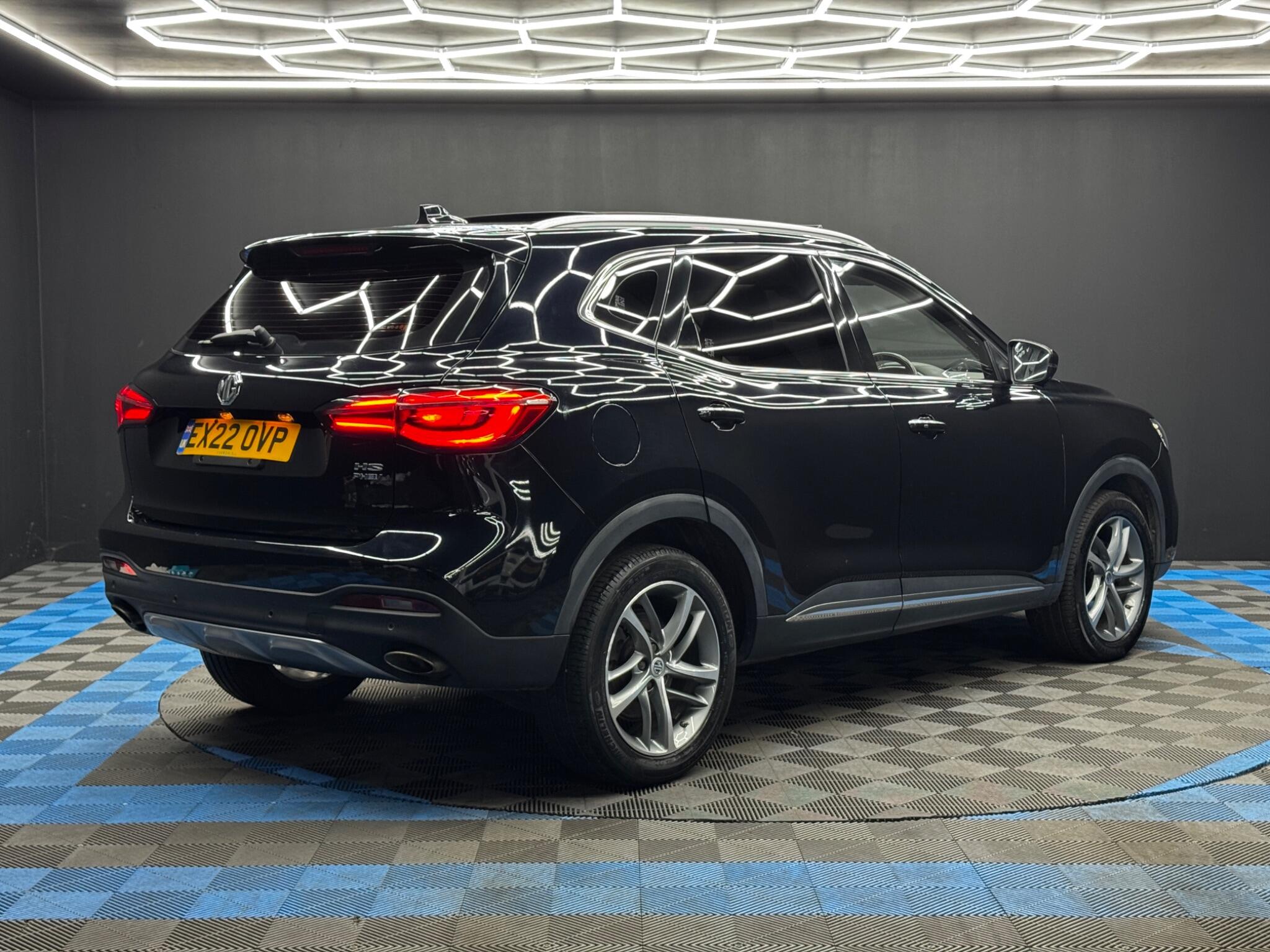 MG Mg hs 1.5 T-GDI 16.6kWh Exclusive Auto Euro 6 (s/s) 5dr 5dr Automatic 2026