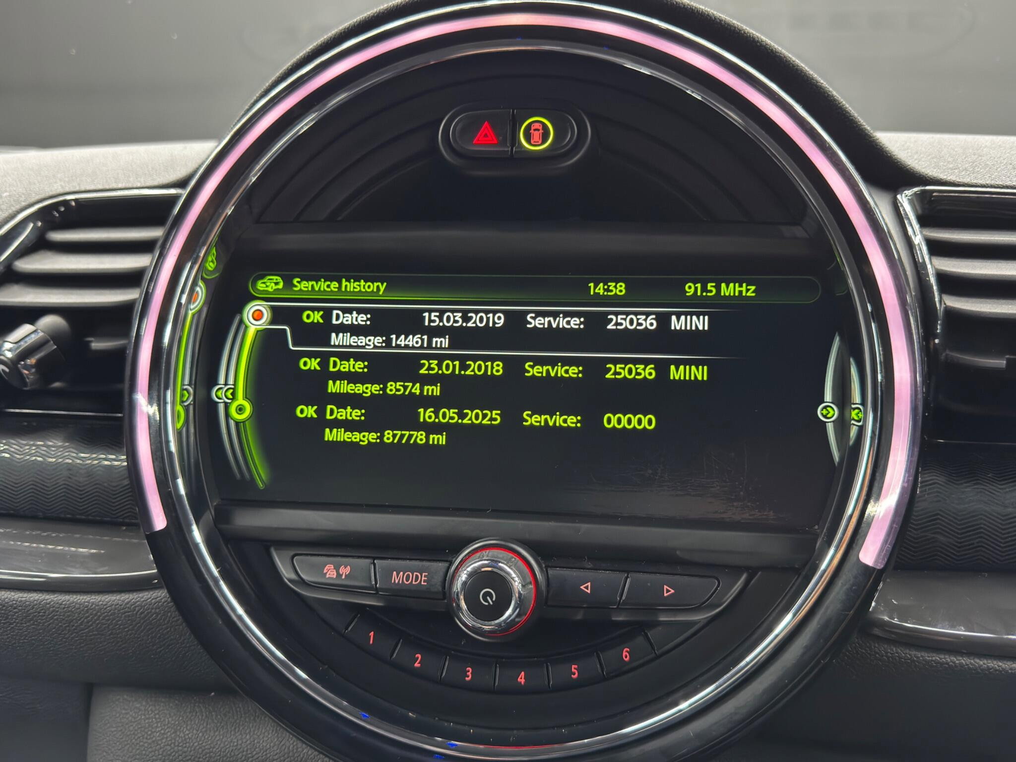 MINI Clubman 1.5 Cooper Euro 6 (s/s) 6dr 6dr Manual 2026