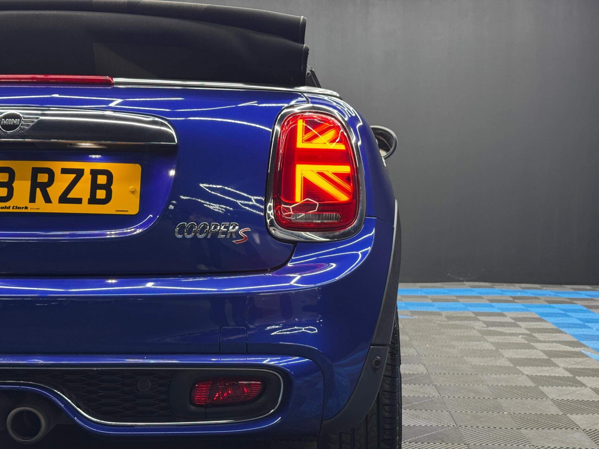 MINI Convertible 2.0 Cooper S 25th Anniversary Steptronic Euro 6 (s/s) 2dr 2dr Automatic 2026