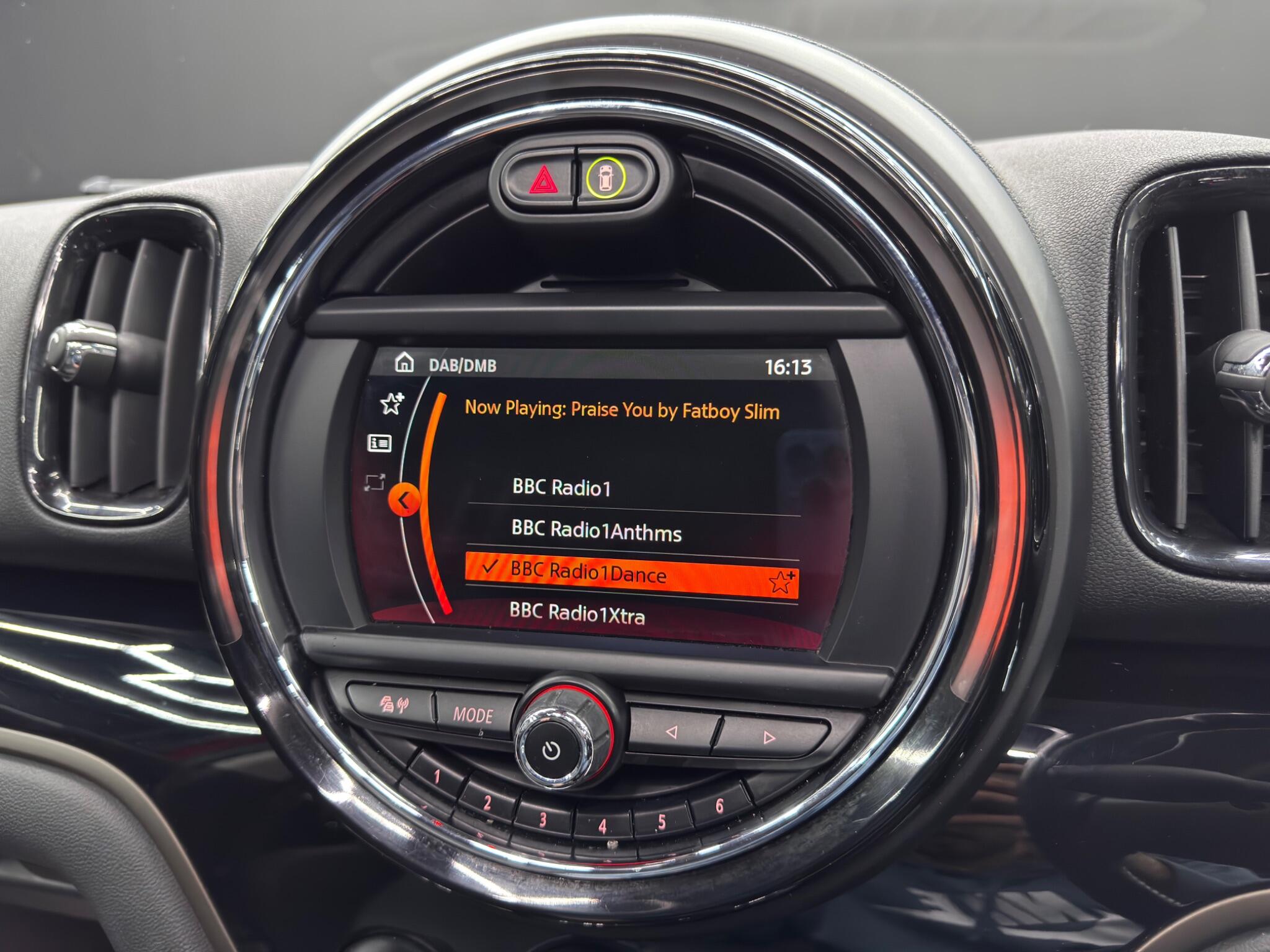 MINI Countryman 1.5 7.6kWh Cooper SE Auto ALL4 Euro 6 (s/s) 5dr 5dr Automatic 2025