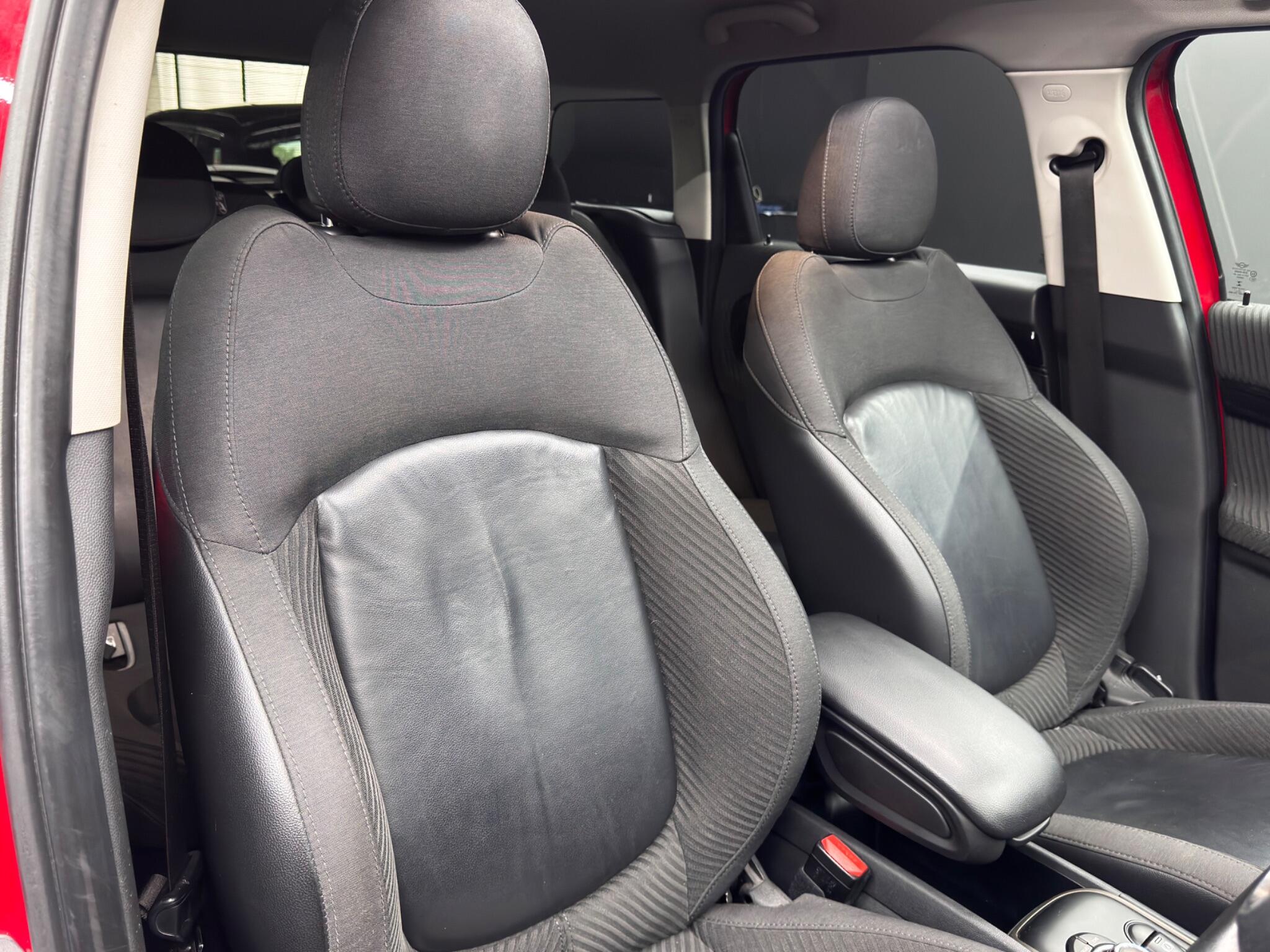 MINI Countryman 1.5 7.6kWh Cooper SE Auto ALL4 Euro 6 (s/s) 5dr 5dr Automatic 2025