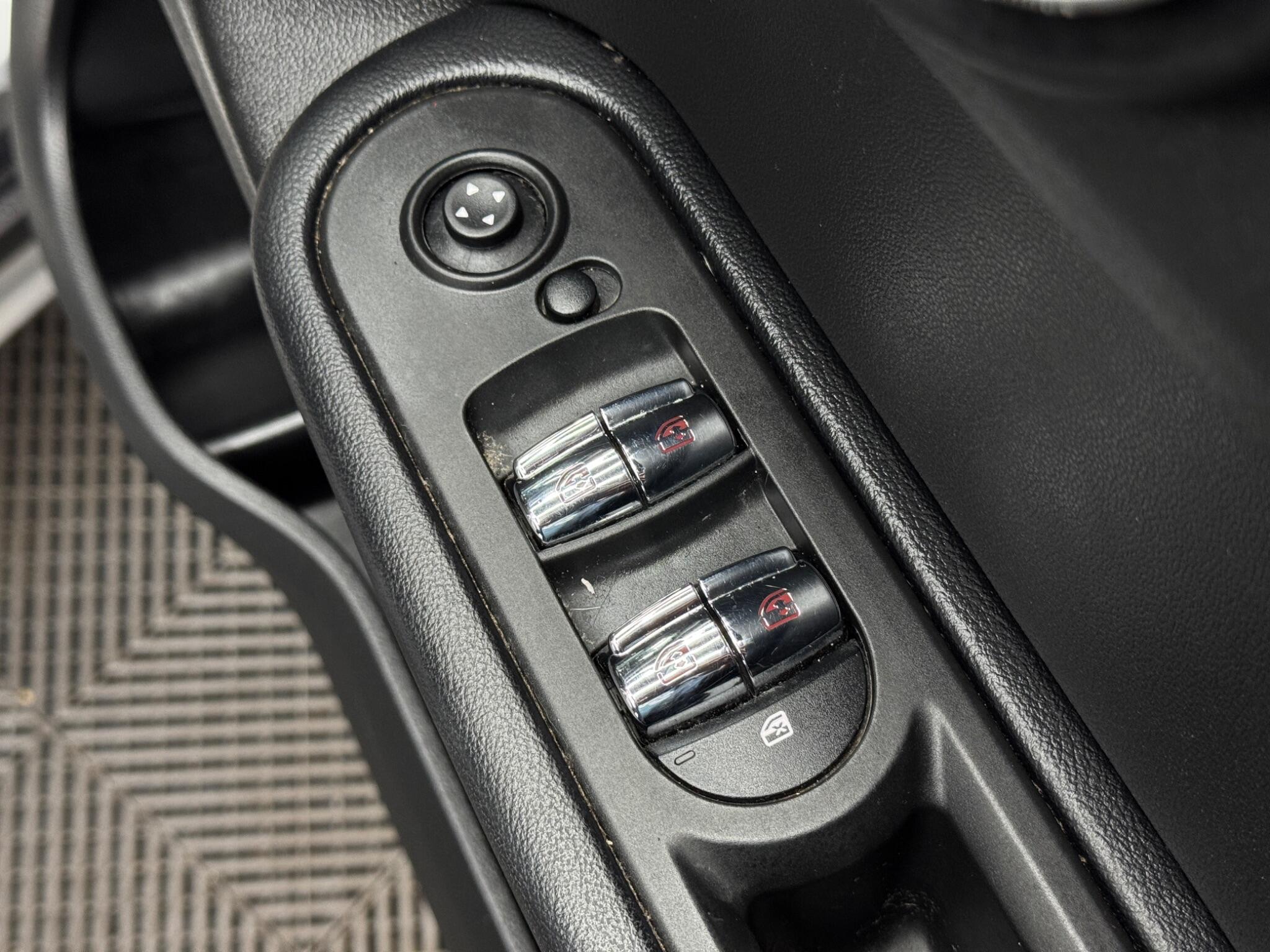 MINI Countryman 2.0 Cooper D Auto ALL4 Euro 6 (s/s) 5dr 5dr Automatic 2026