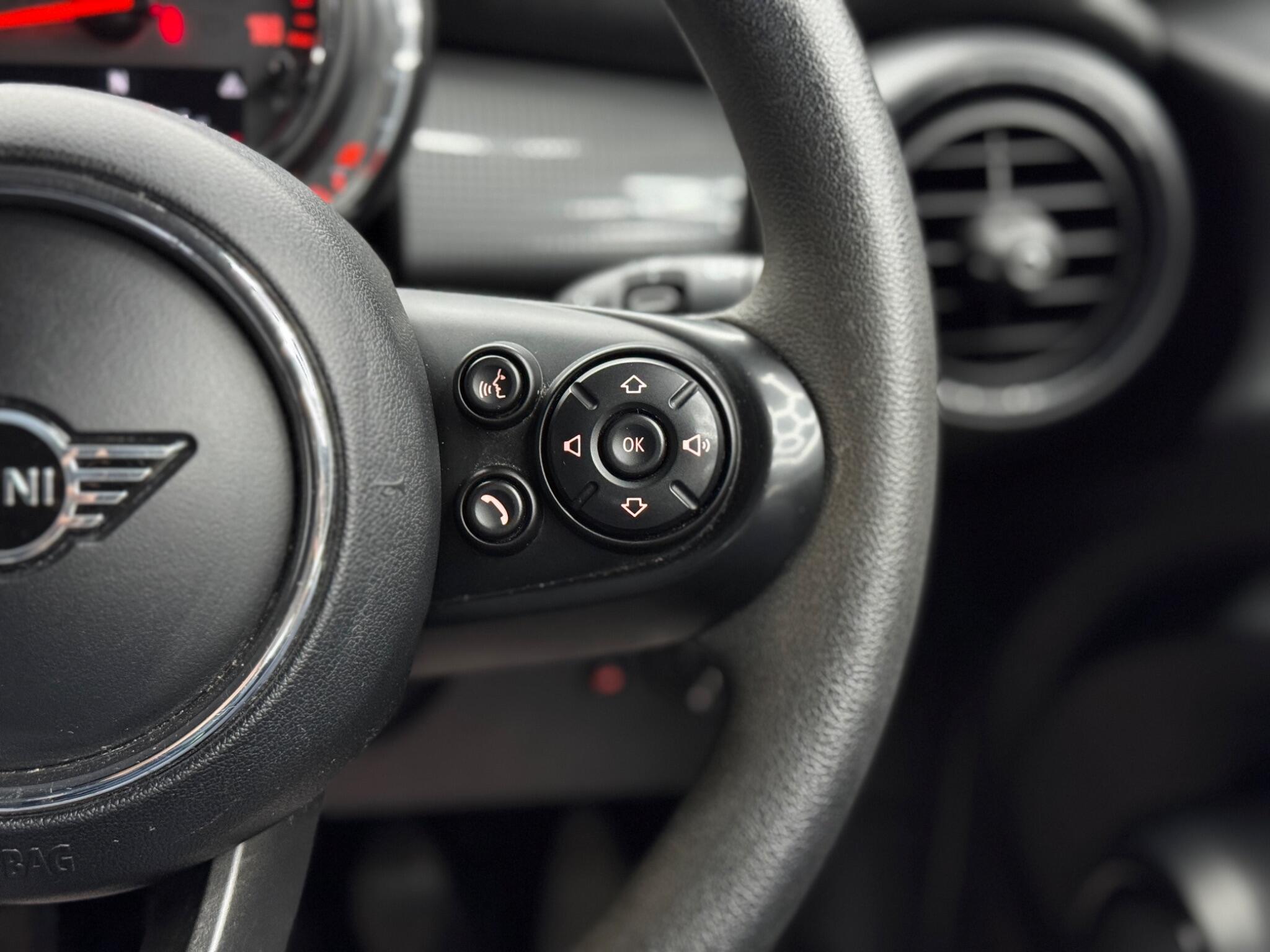 MINI Hatch 1.5 Cooper Euro 6 (s/s) 3dr 3dr Manual 2026