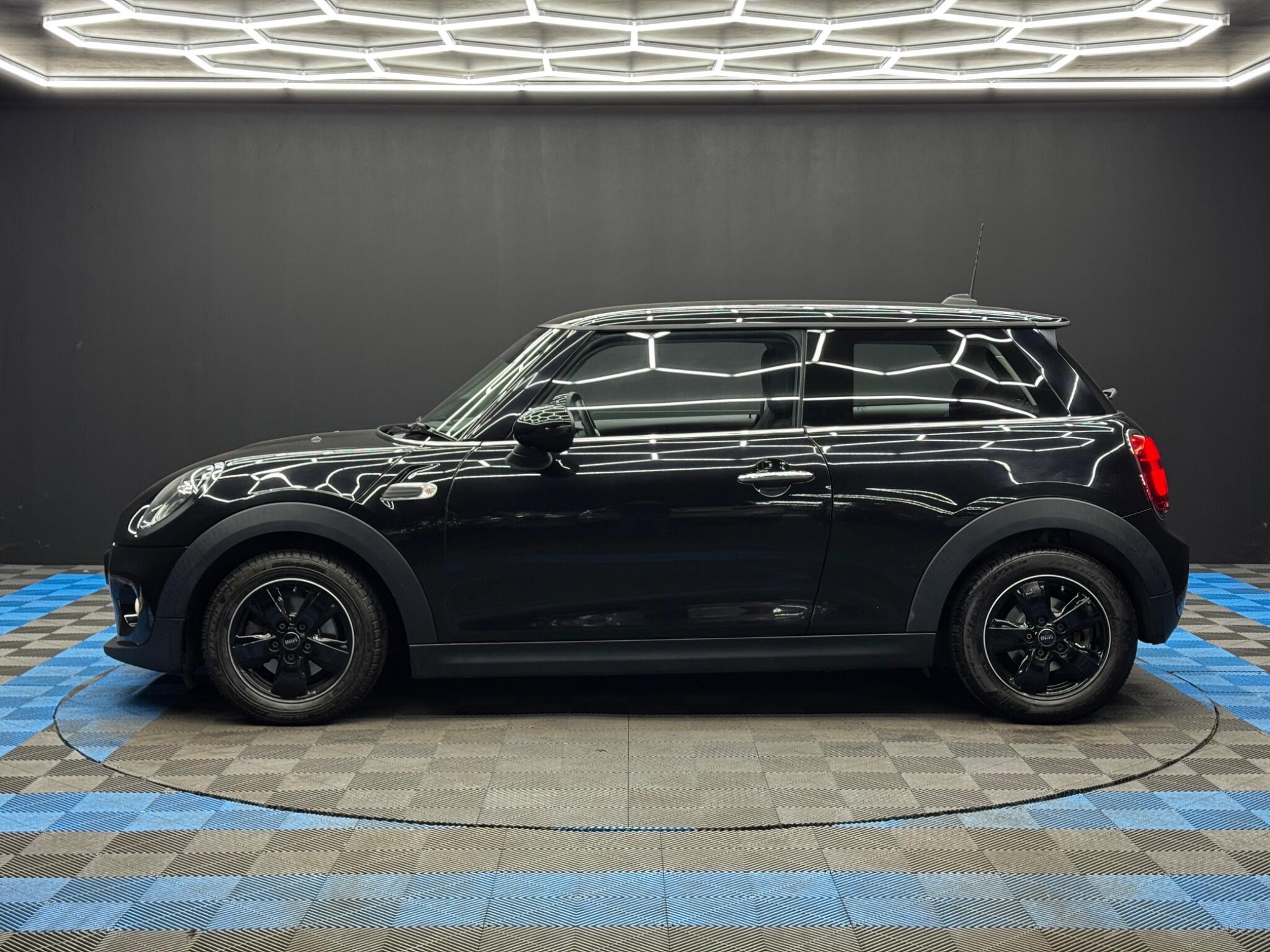 MINI Hatch 1.5 Cooper Euro 6 (s/s) 3dr 3dr Manual 2026