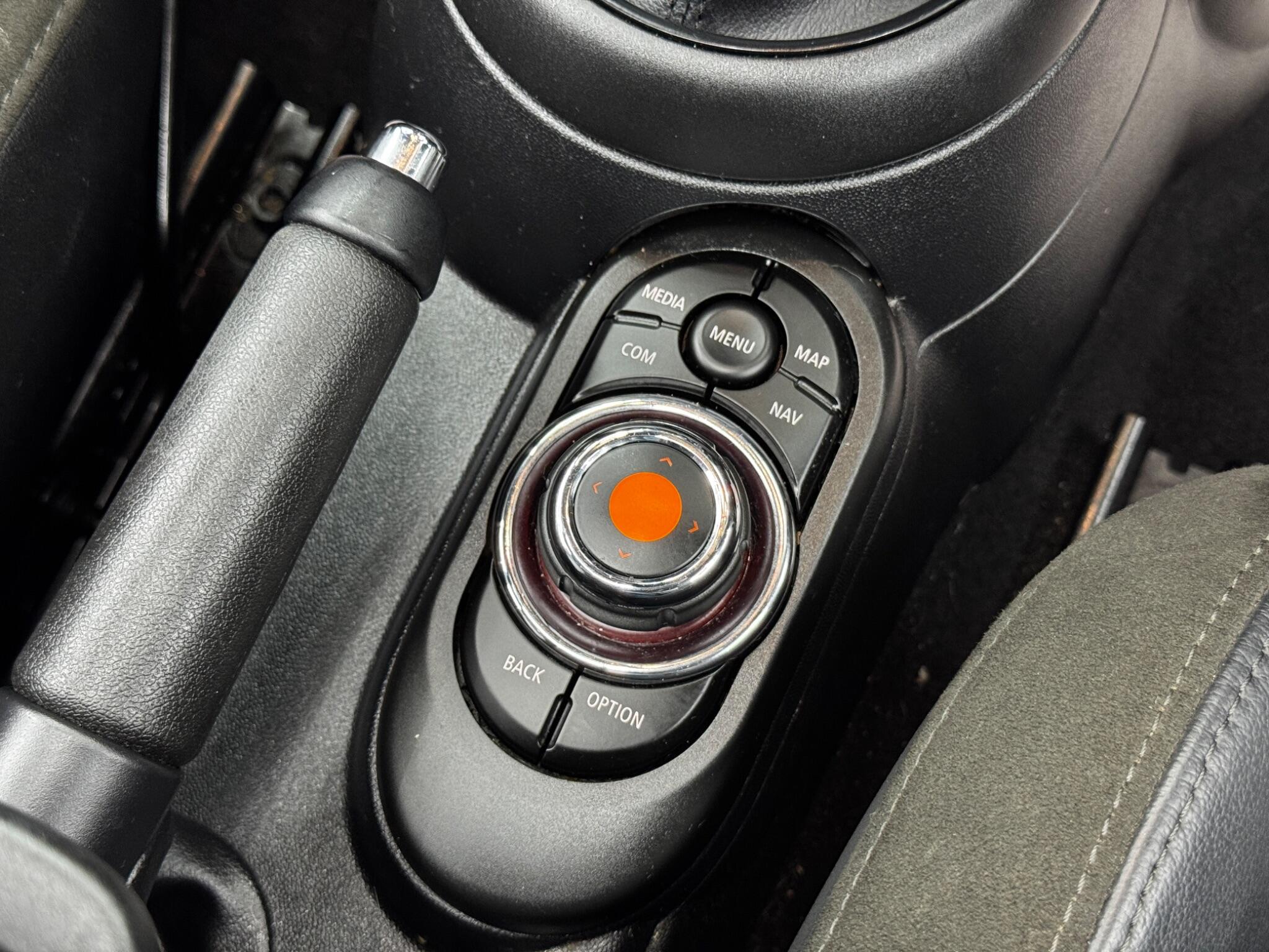 MINI Hatch 1.5 Cooper Sport Steptronic Euro 6 (s/s) 3dr 3dr Automatic 2025