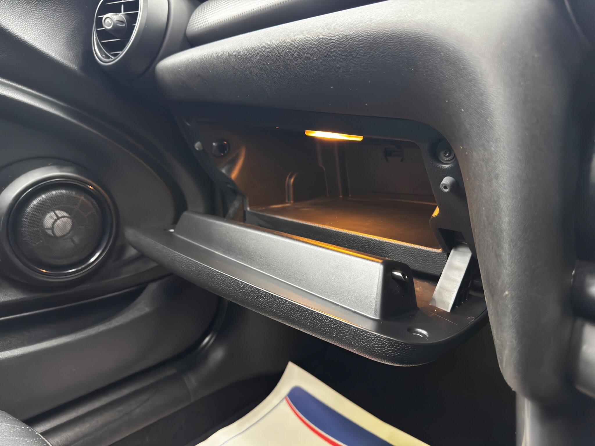 MINI Hatch 1.5 Cooper Sport Steptronic Euro 6 (s/s) 3dr 3dr Automatic 2025