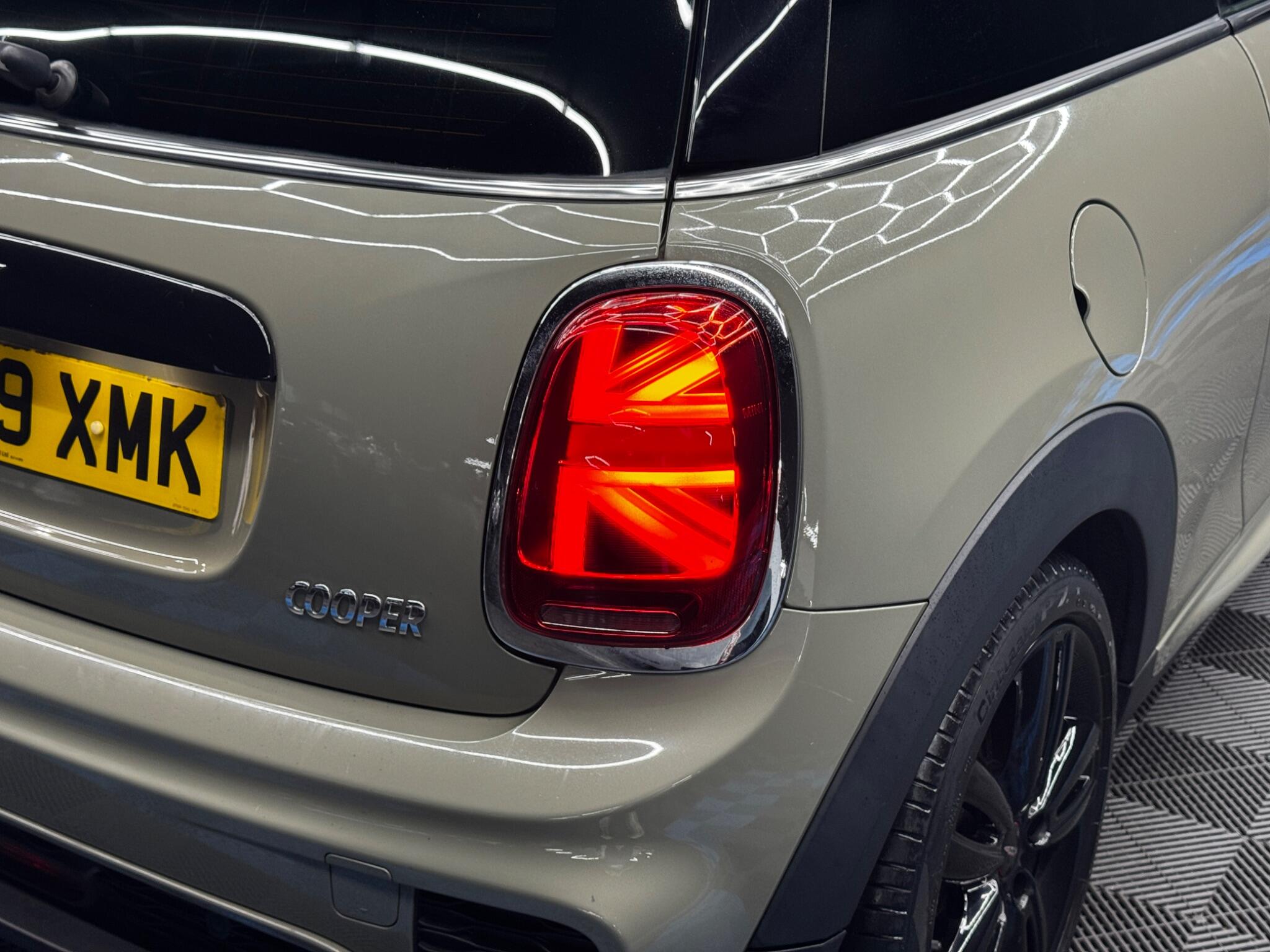 MINI Hatch 1.5 Cooper Sport Steptronic Euro 6 (s/s) 3dr 3dr Automatic 2025