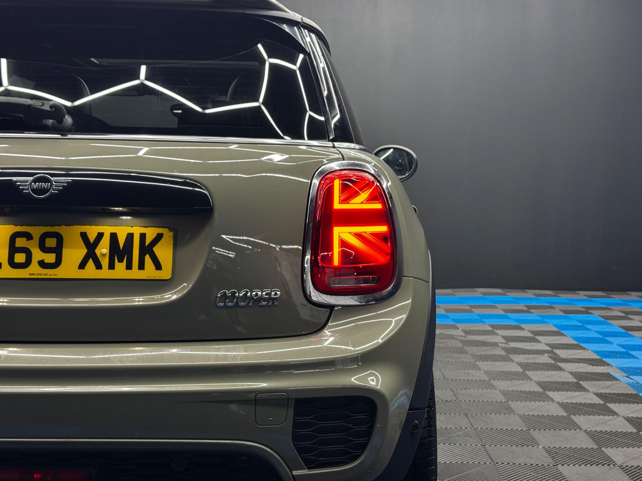 MINI Hatch 1.5 Cooper Sport Steptronic Euro 6 (s/s) 3dr 3dr Automatic 2025