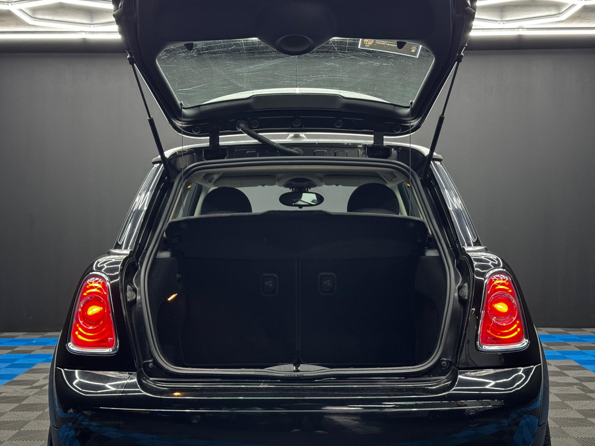 MINI Hatch 1.6 Cooper D Euro 5 (s/s) 3dr 3dr Manual 2026