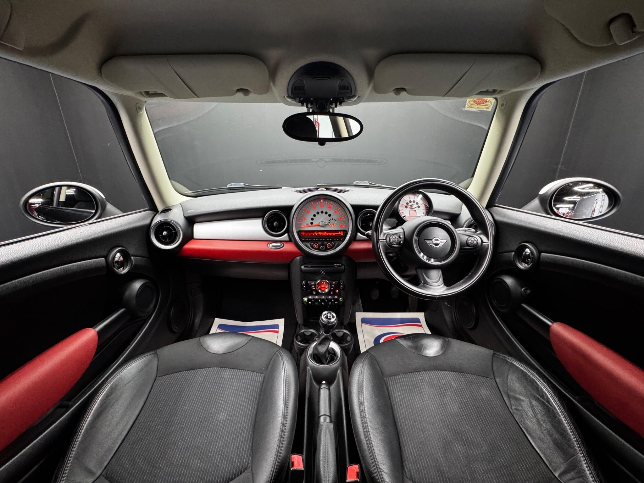 MINI Hatch 1.6 Cooper D Euro 5 (s/s) 3dr 3dr Manual 2026