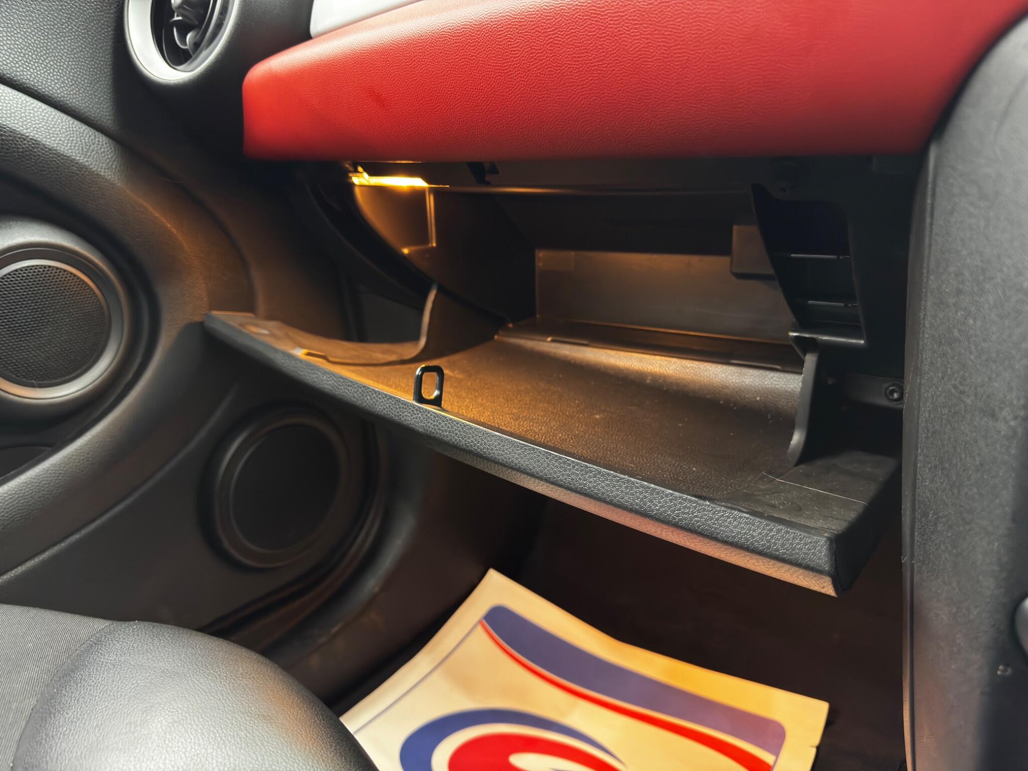 MINI Hatch 1.6 Cooper D Euro 5 (s/s) 3dr 3dr Manual 2026